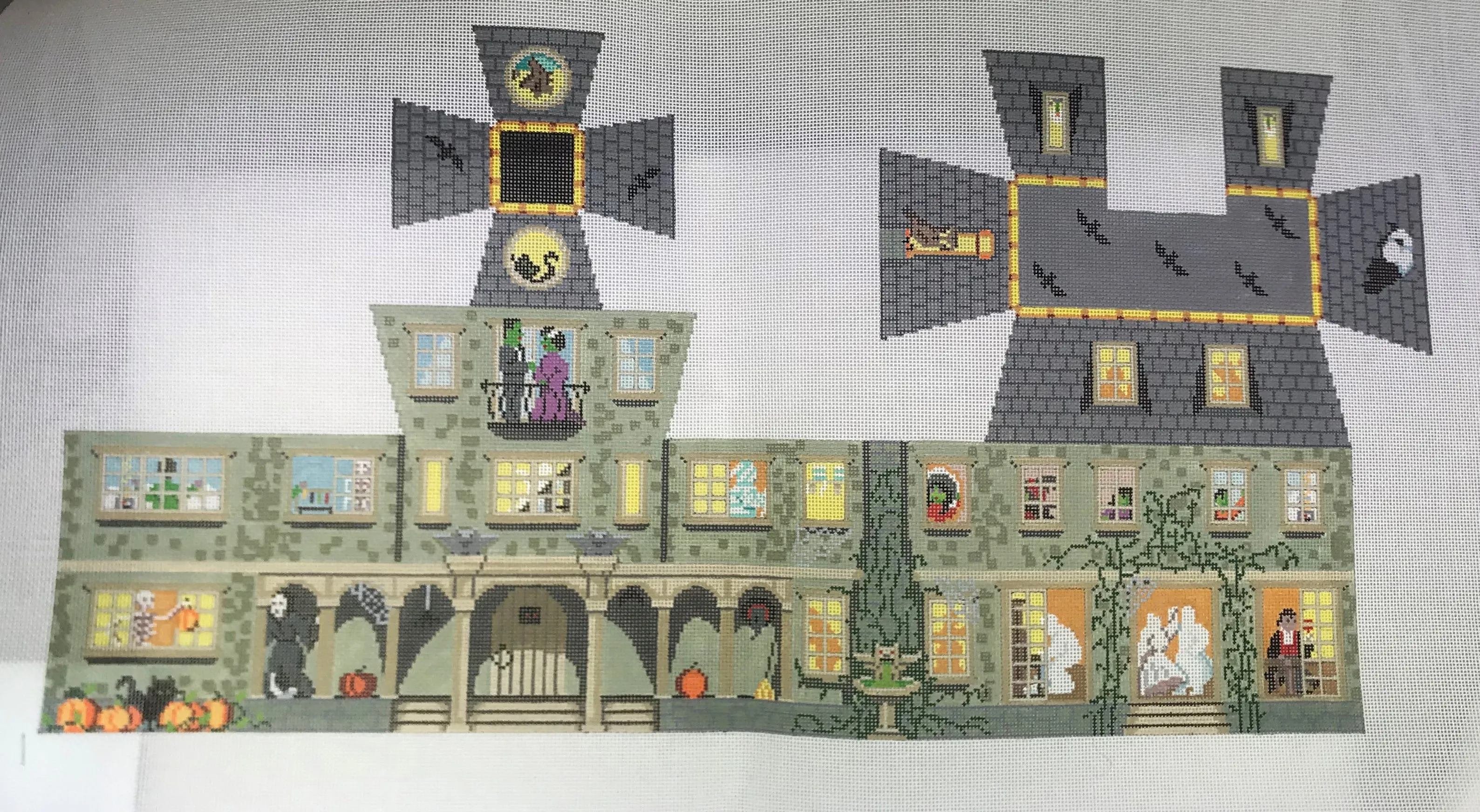 * Susan Roberts Needlepoint Design 296 MH1295 Halloween House