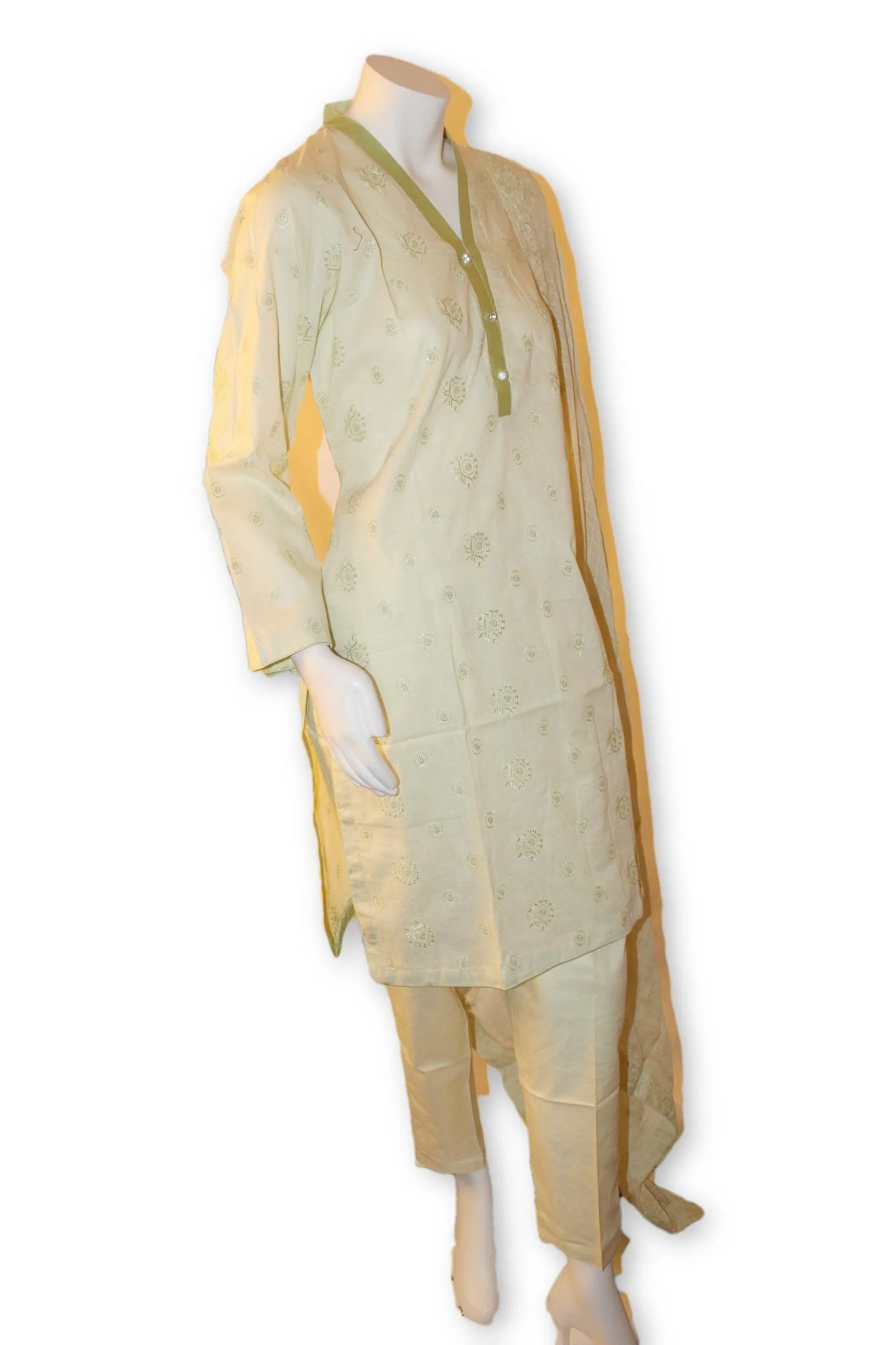 05 Pakistani Indian Fine Design Chicken Embroidered 3 Pcs Suit