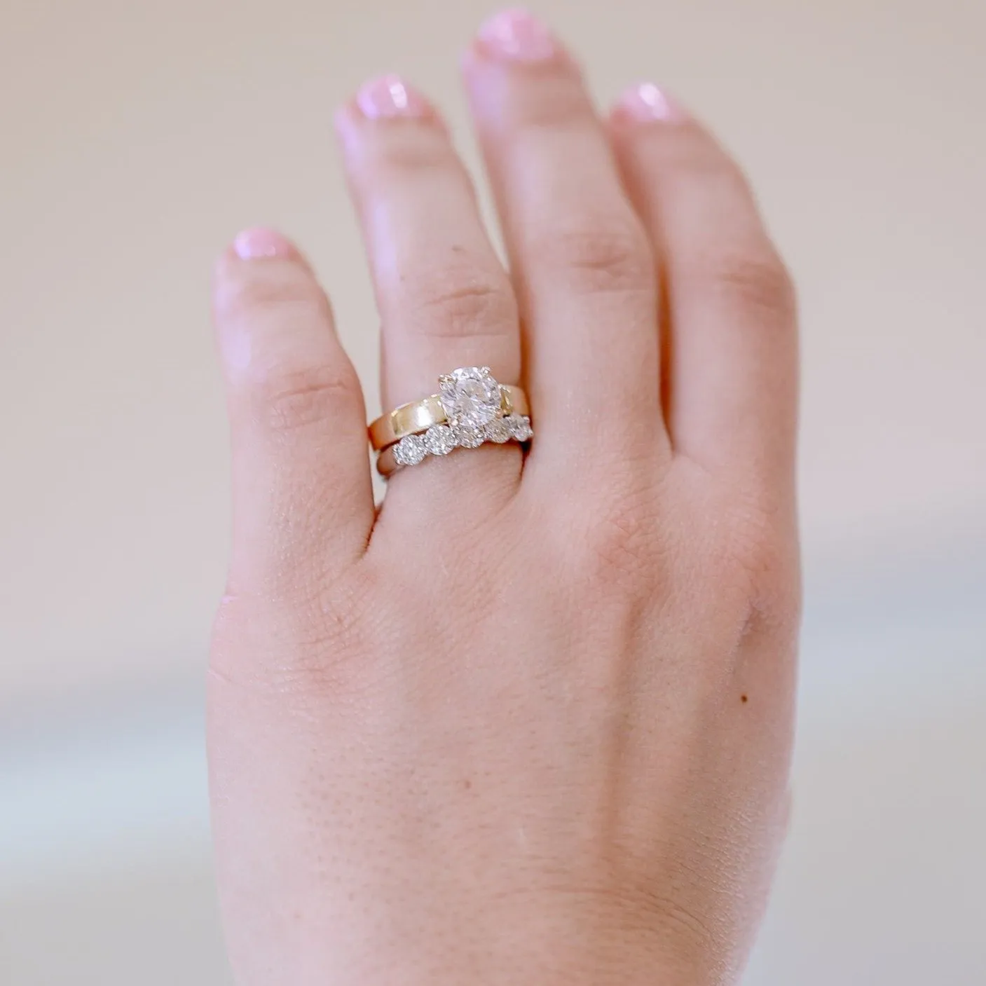 14ky Round Diamond Flat Band Solitaire Ring