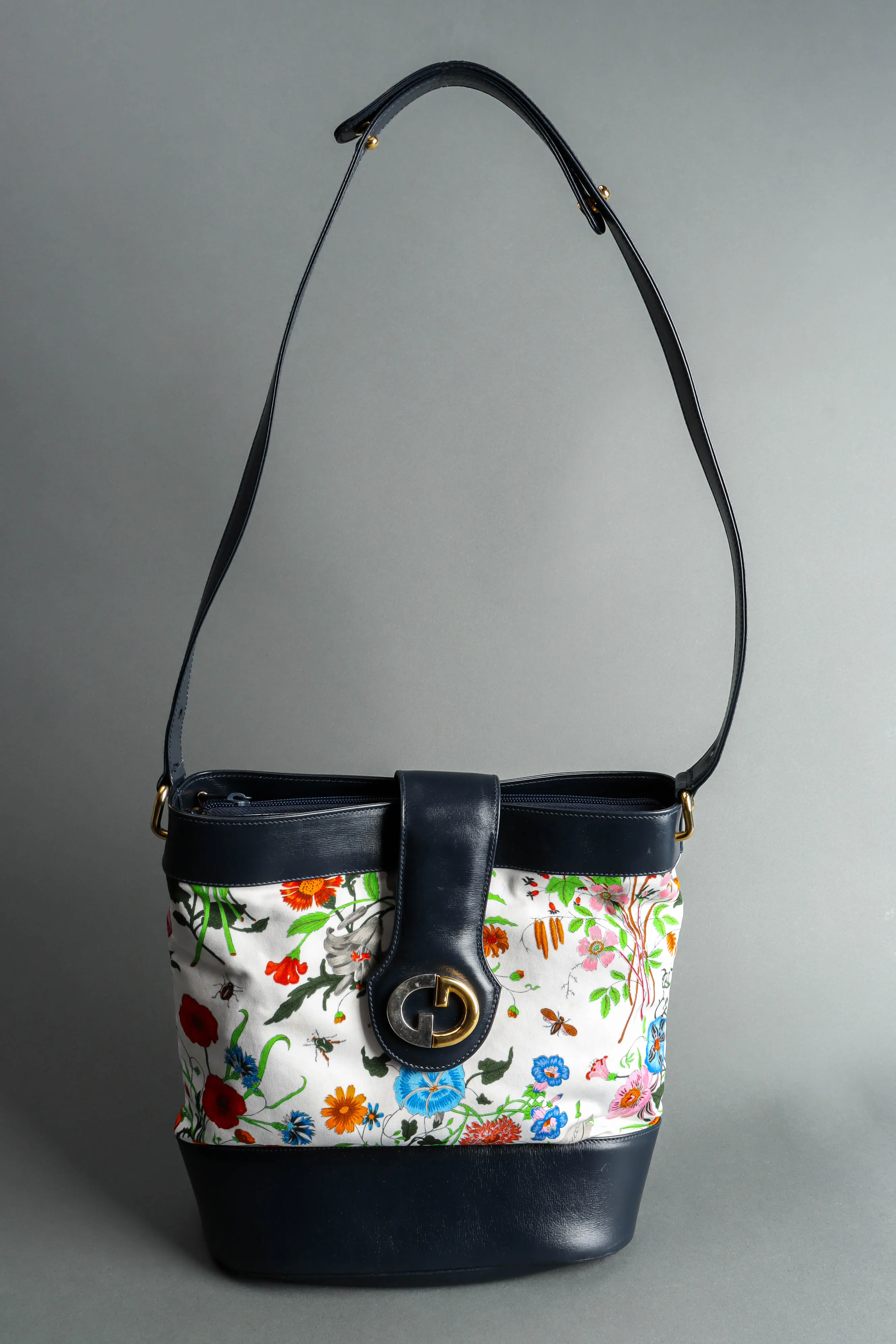 1980s Flora Bucket Shoulder Bag