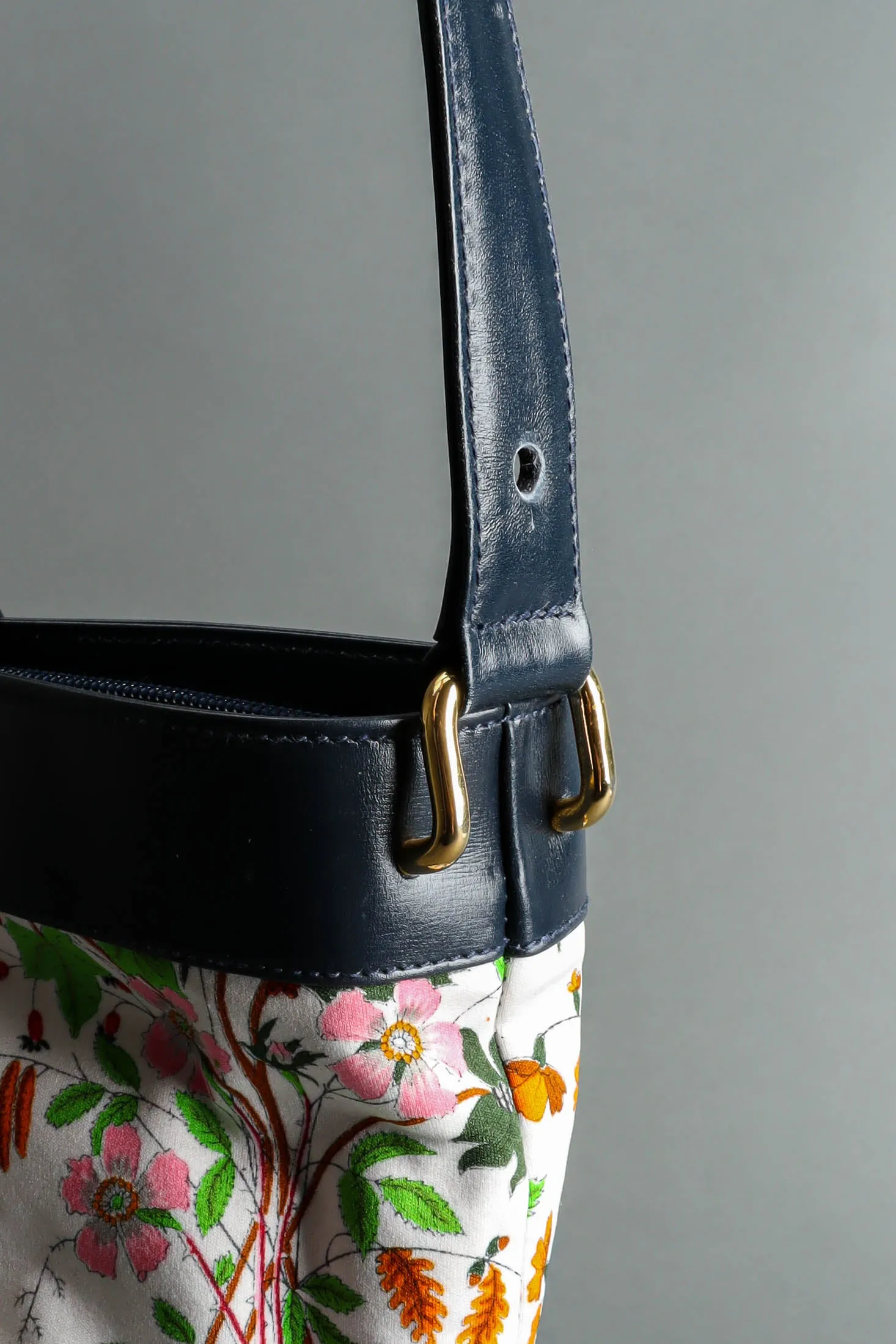 1980s Flora Bucket Shoulder Bag