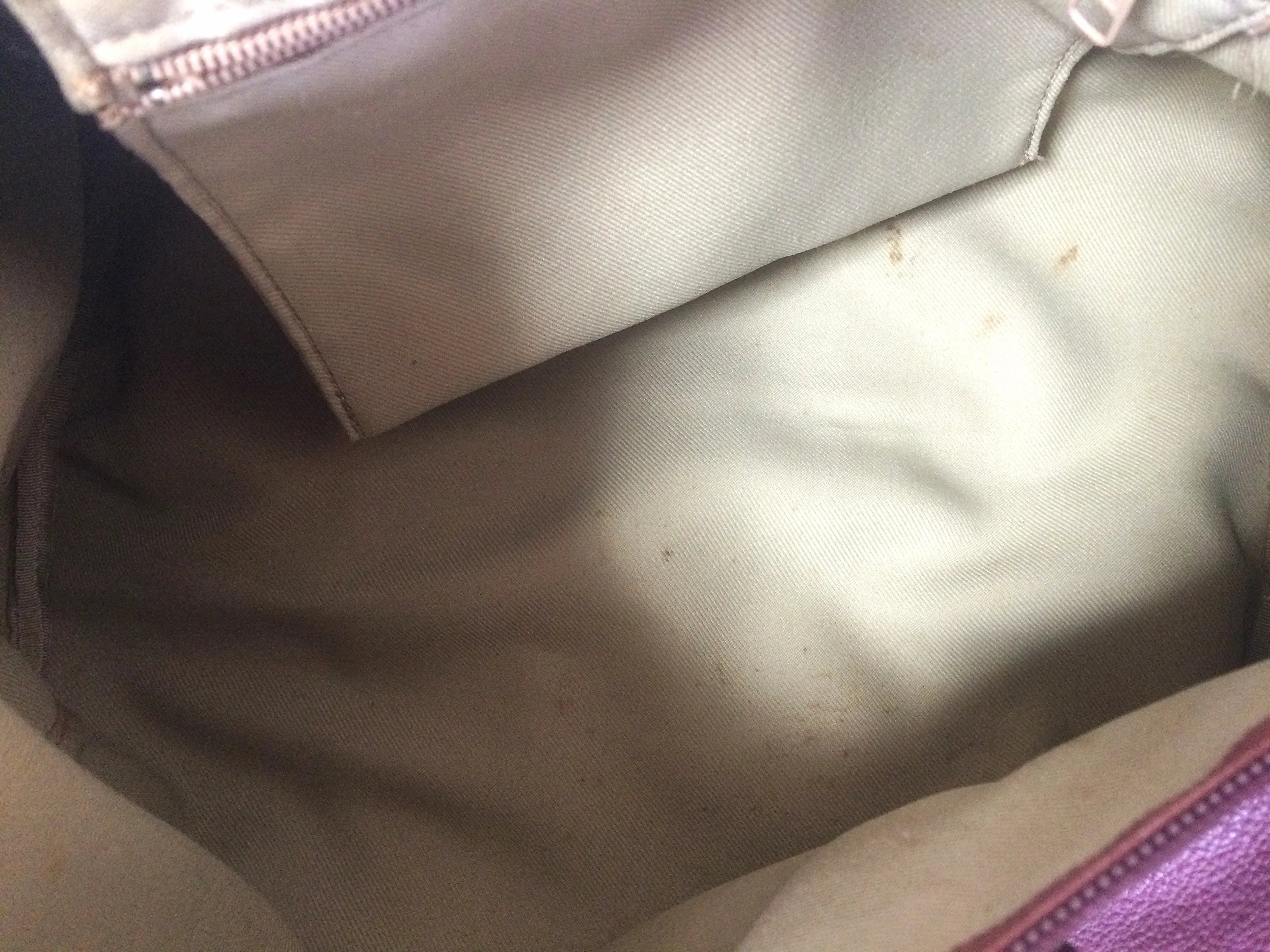 80's Vintage Longchamp rare dark wine leather duffle bag, mini travel purse. Classic bag for unisex use.