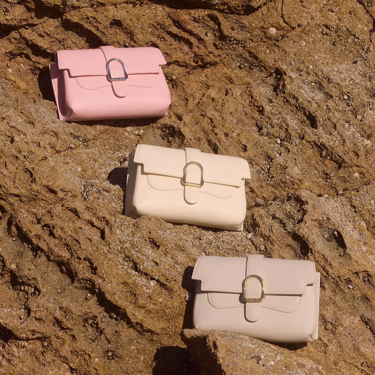 Almost Perfect | Mini Aria Élevée Belt Bag | Piccola