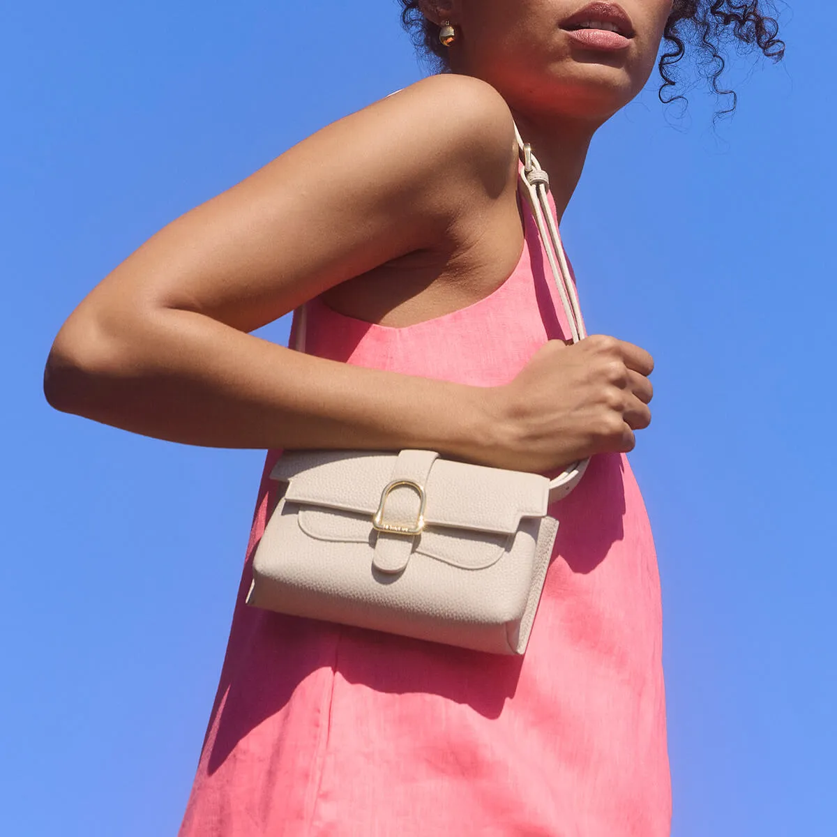 Almost Perfect | Mini Aria Élevée Belt Bag | Piccola