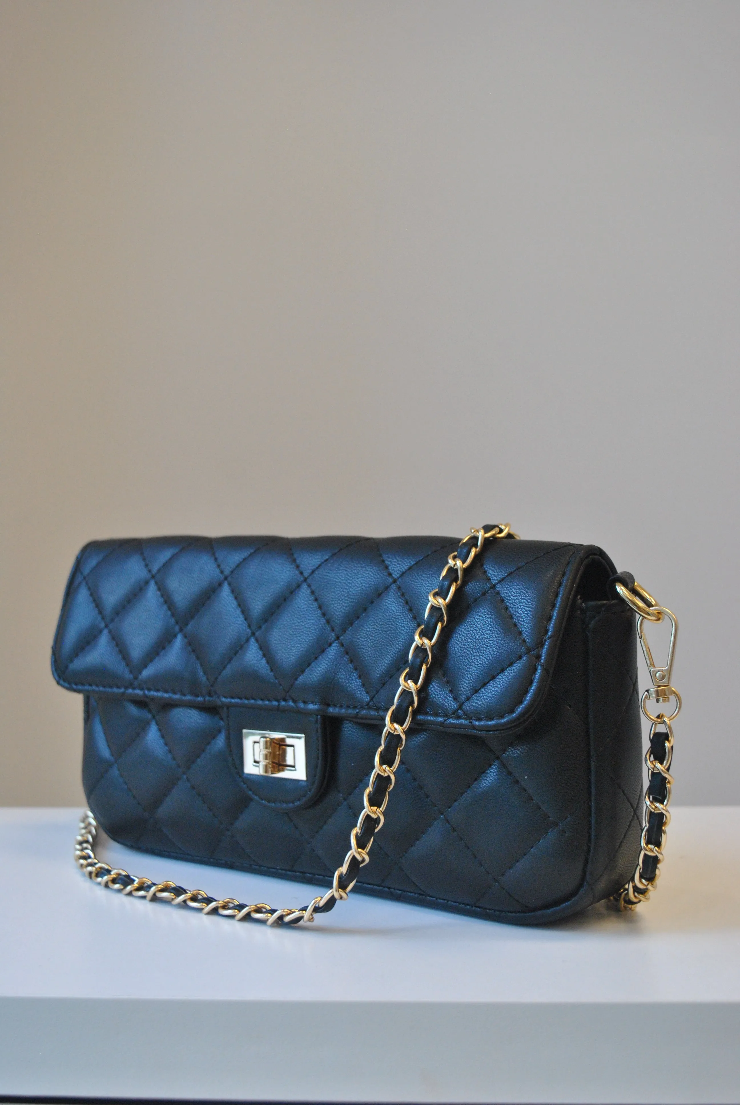 BLACK MINI QUILTED CROSSBODY BAG