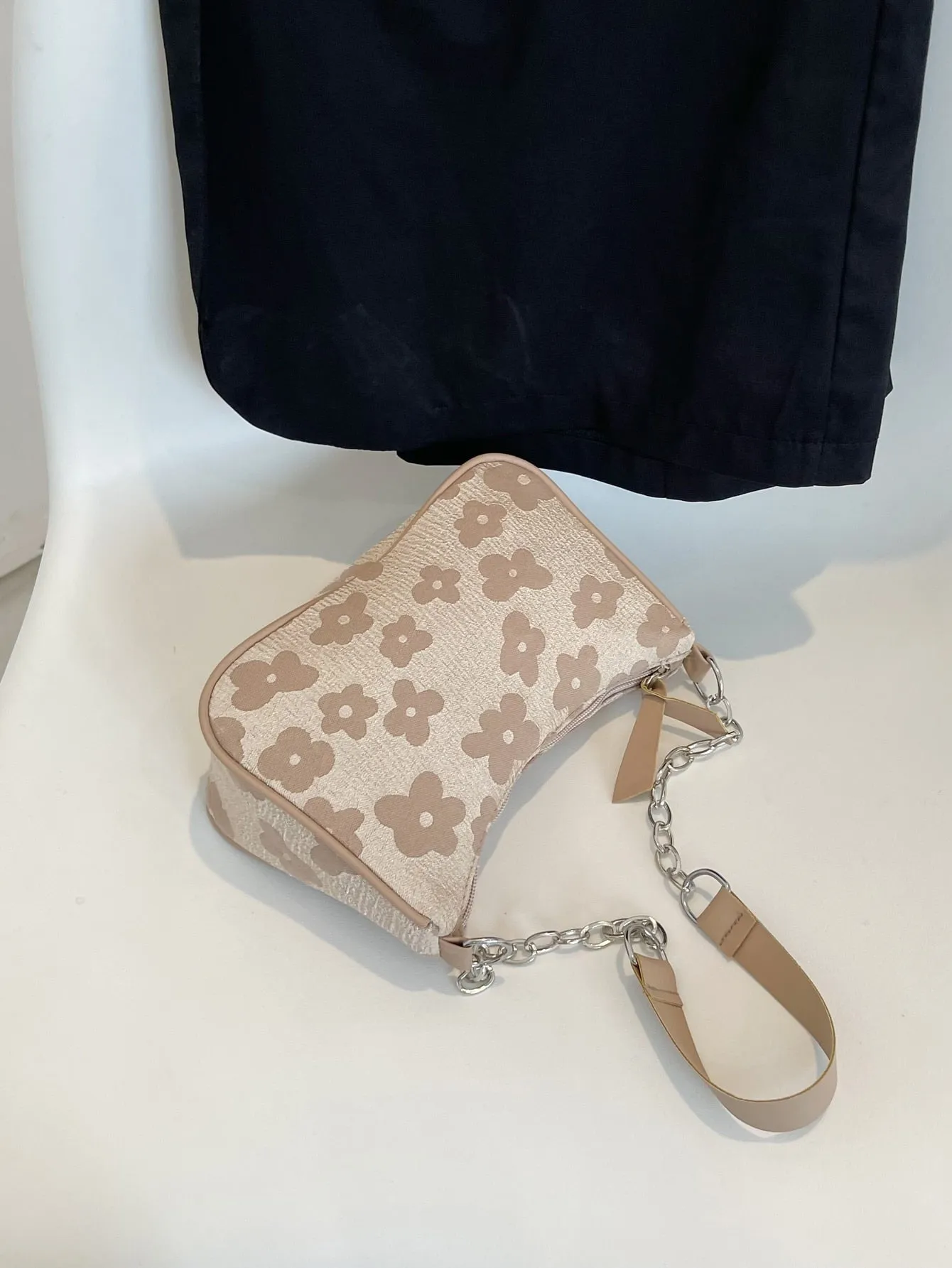 Casual Flowers Floral Jacquard Chain Bag