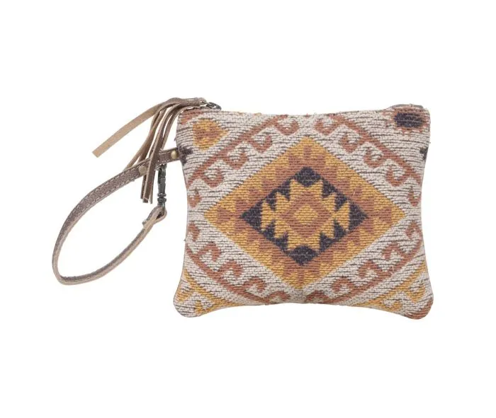 Fay Pouch