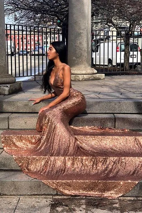 Gorgeous Spaghetti-Straps Sequins Mermaid Prom Party Gowns