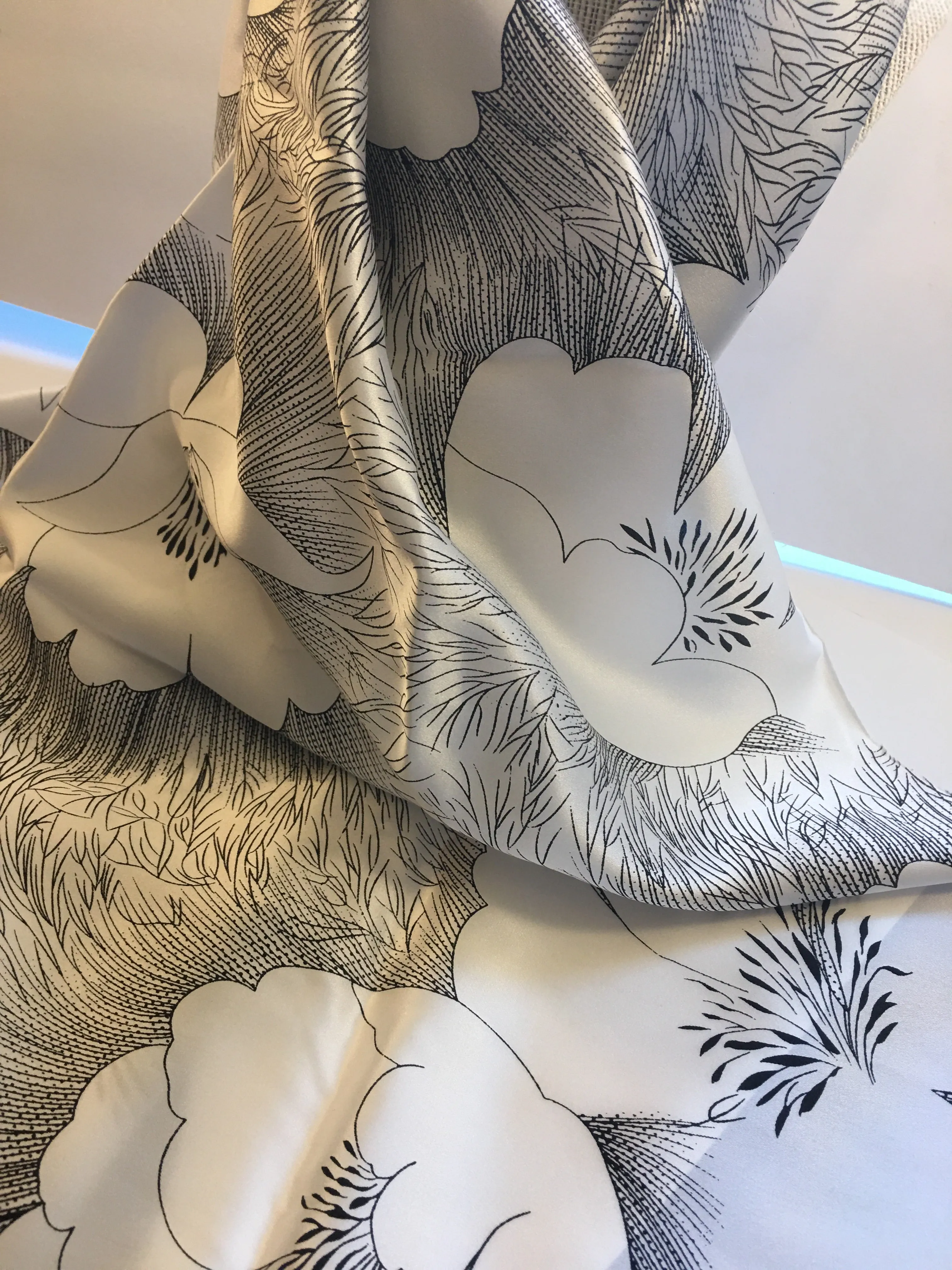 Grey and White 100% Pure Mulberry Silk Scarf 44 x 18