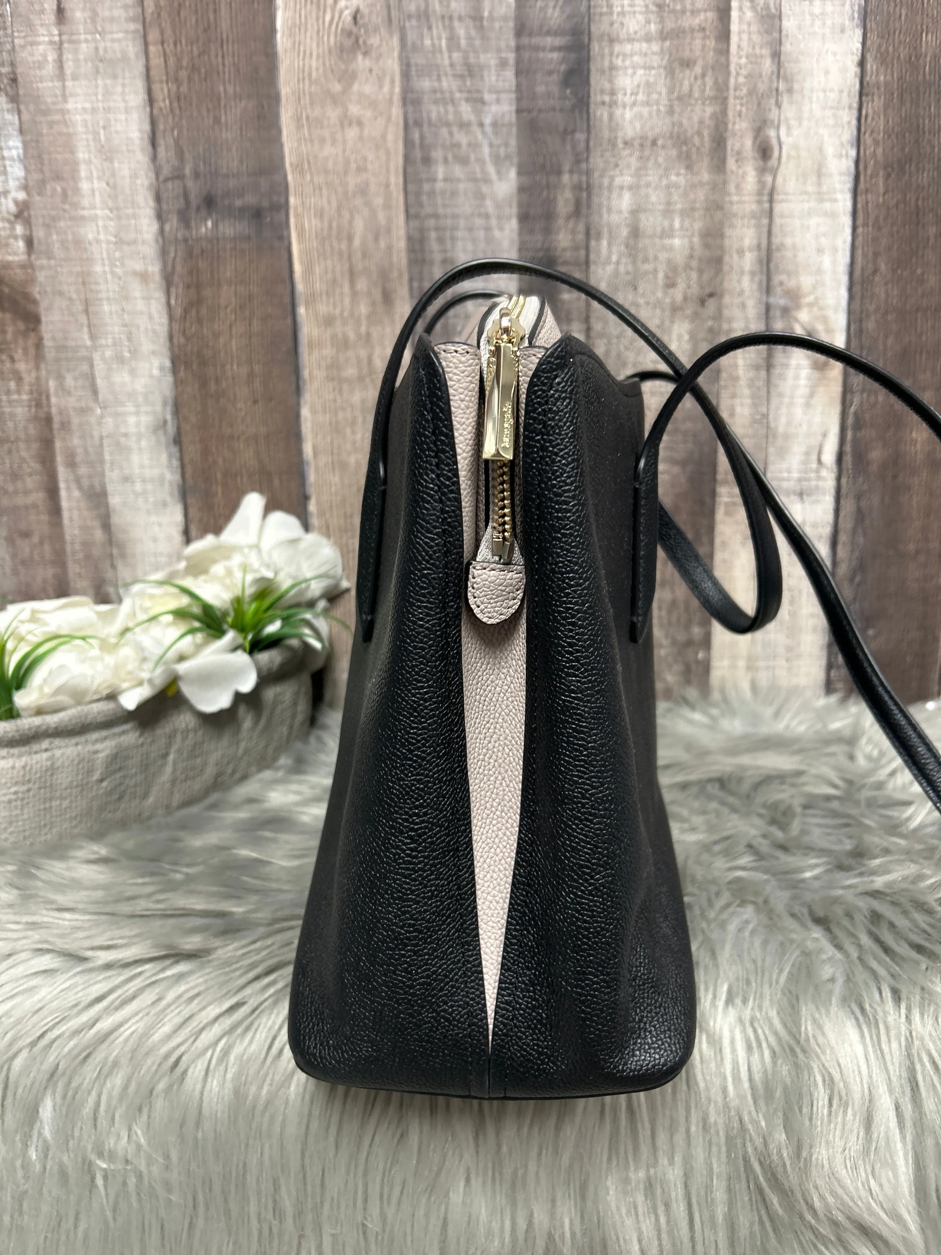 Handbag Designer By Kate Spade, Size: Large