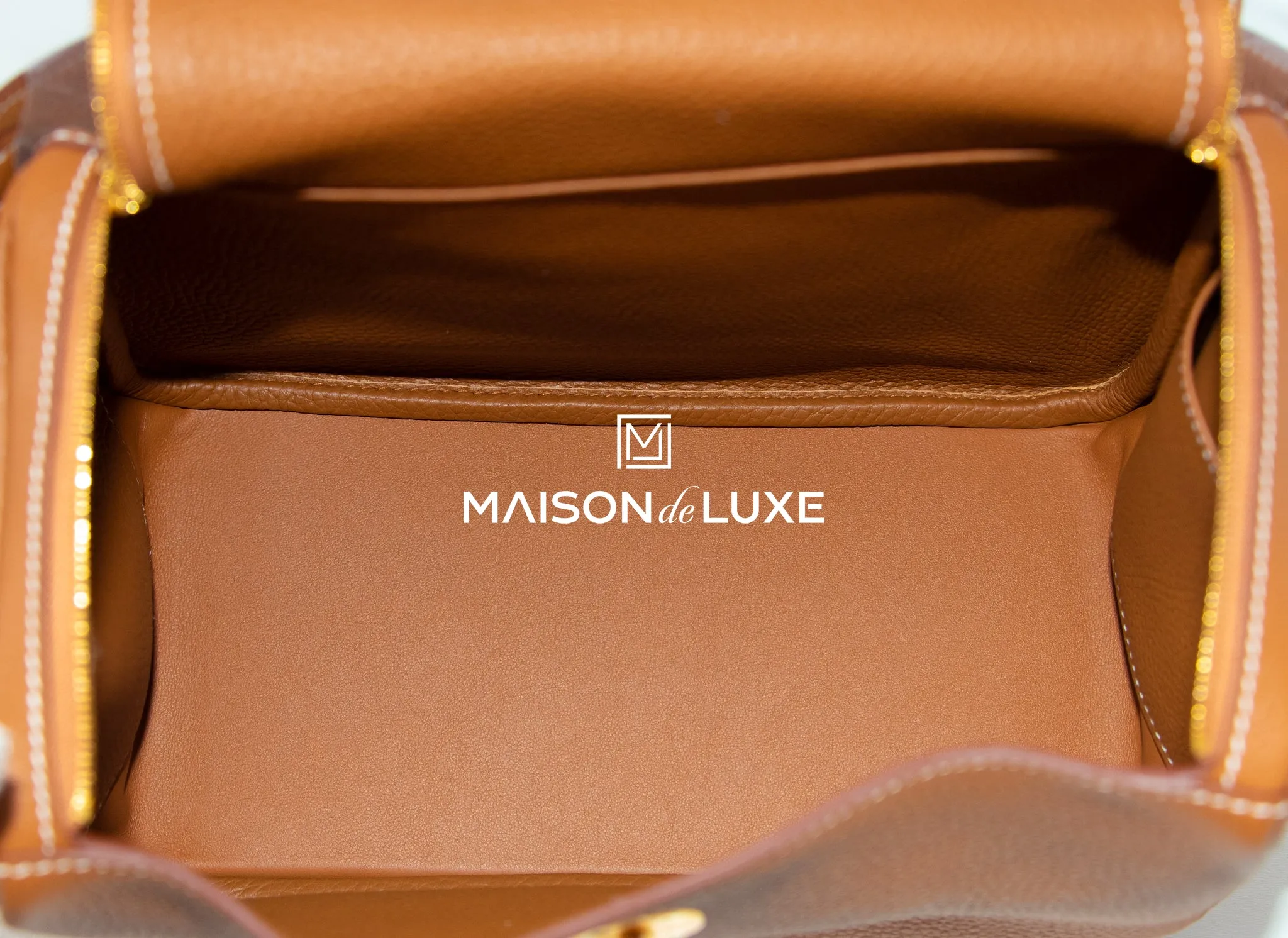 Hermes Gold Brown Clemence Lindy 26 Handbag