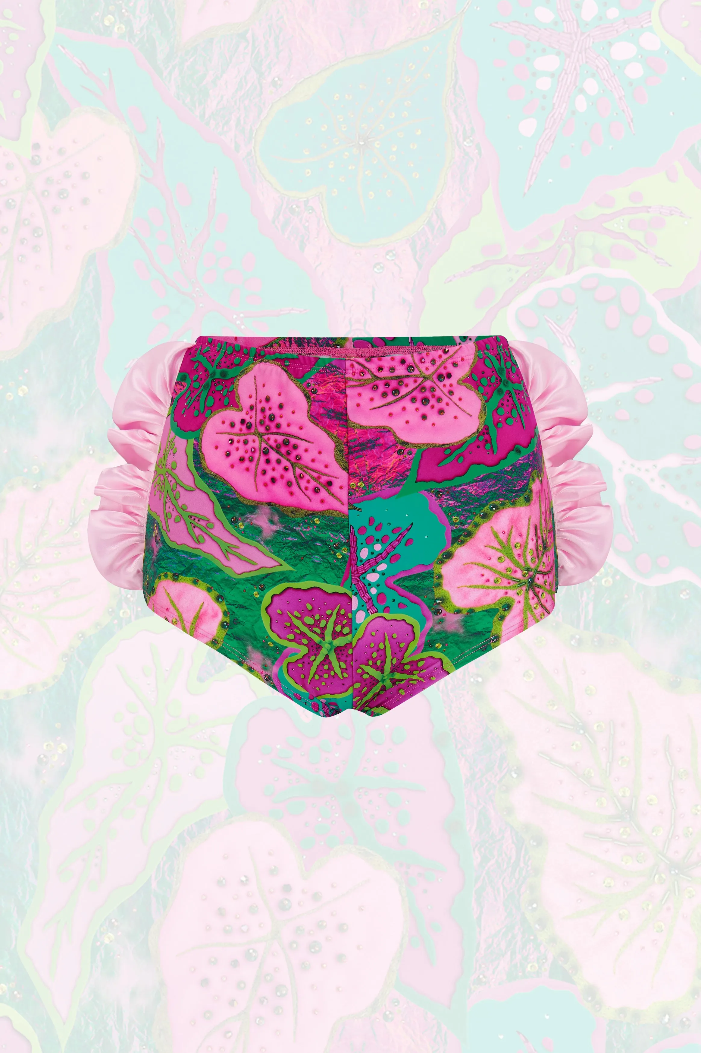 Hot Pants in Cala Elysuim