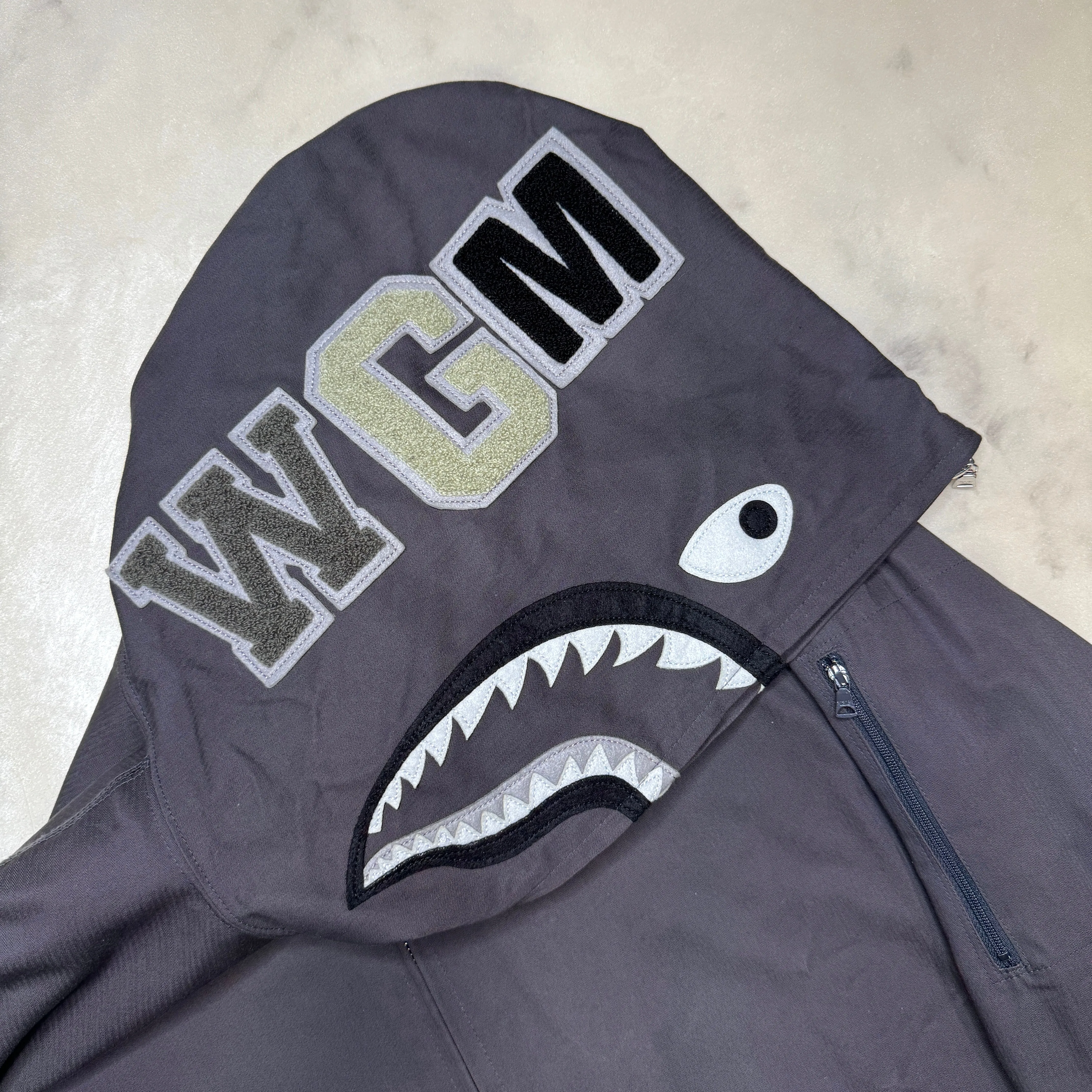 [L] Bape Herringbone Shark Hoodie
