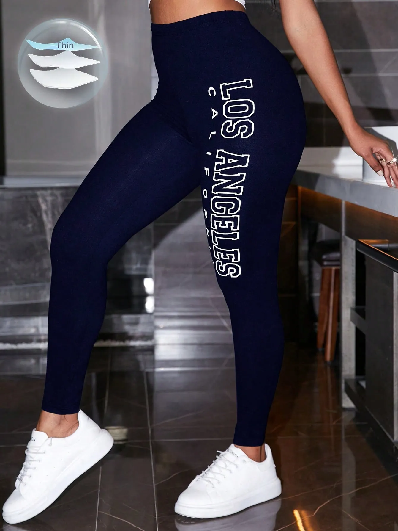 Leggings con estampado de letra de cintura ancha