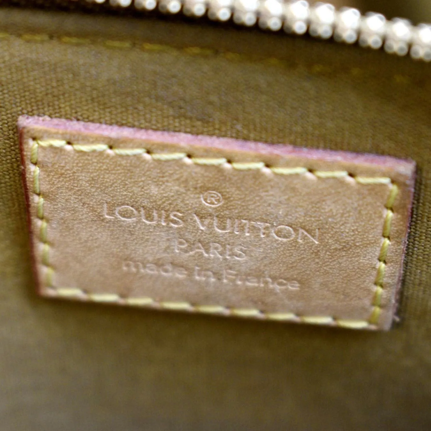 LOUIS VUITTON Alma BB Vernis Leather Satchel Crossbody Bag Vert Olive