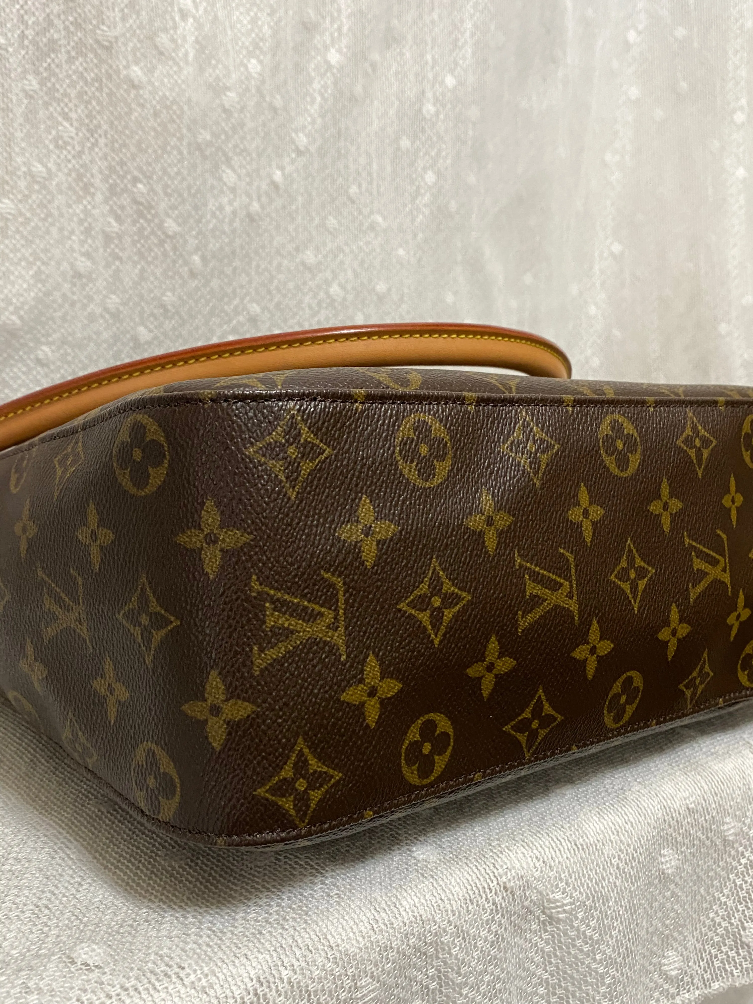 Louis Vuitton Looping GM Monogram Canvas Shoulder Bag