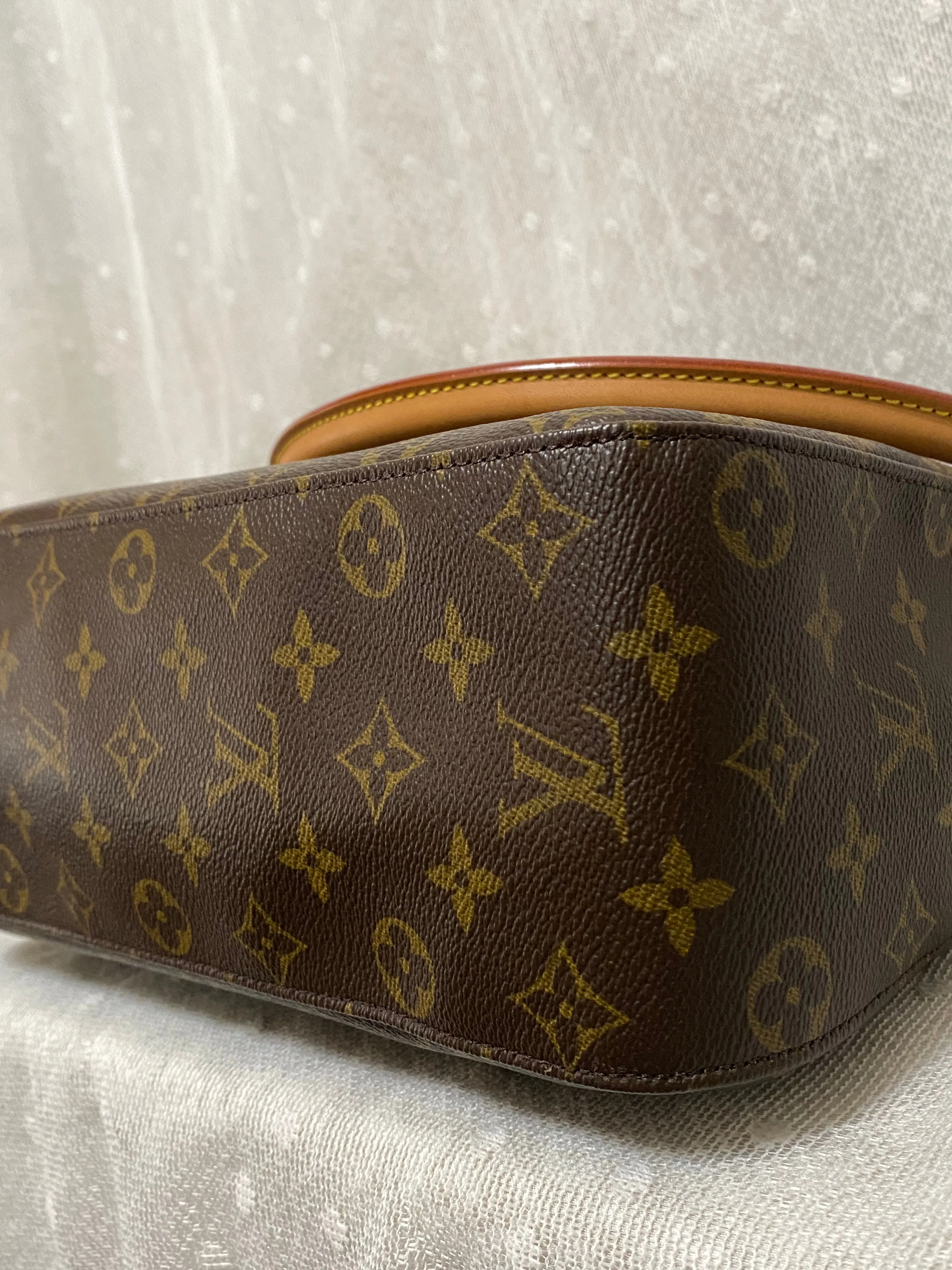 Louis Vuitton Looping GM Monogram Canvas Shoulder Bag