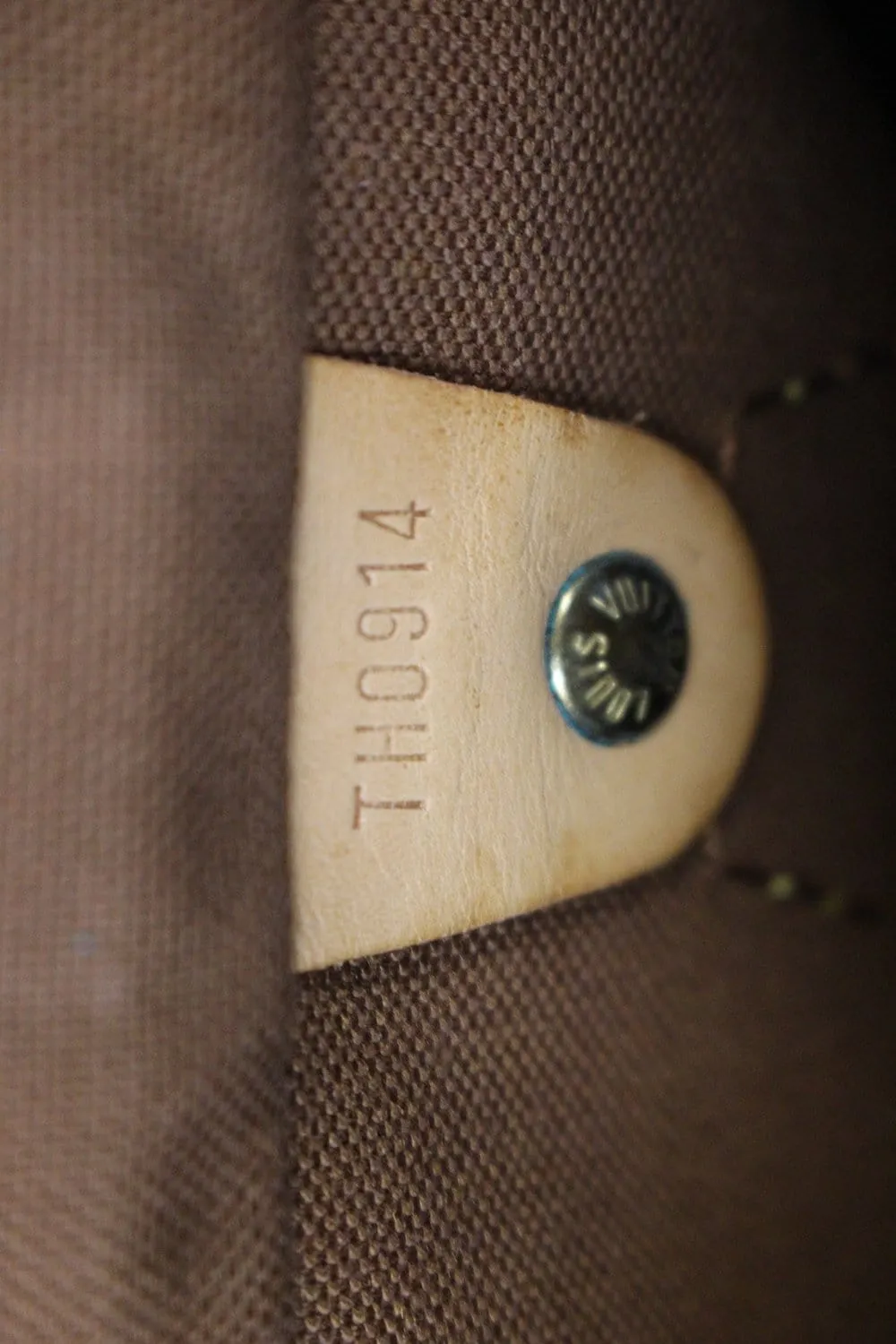 LOUIS VUITTON Monogram Canvas Speedy 25 Brown Satchel Bag