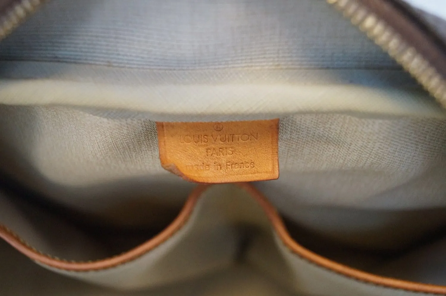 LOUIS VUITTON Monogram Deauville Boston Travel HandBag