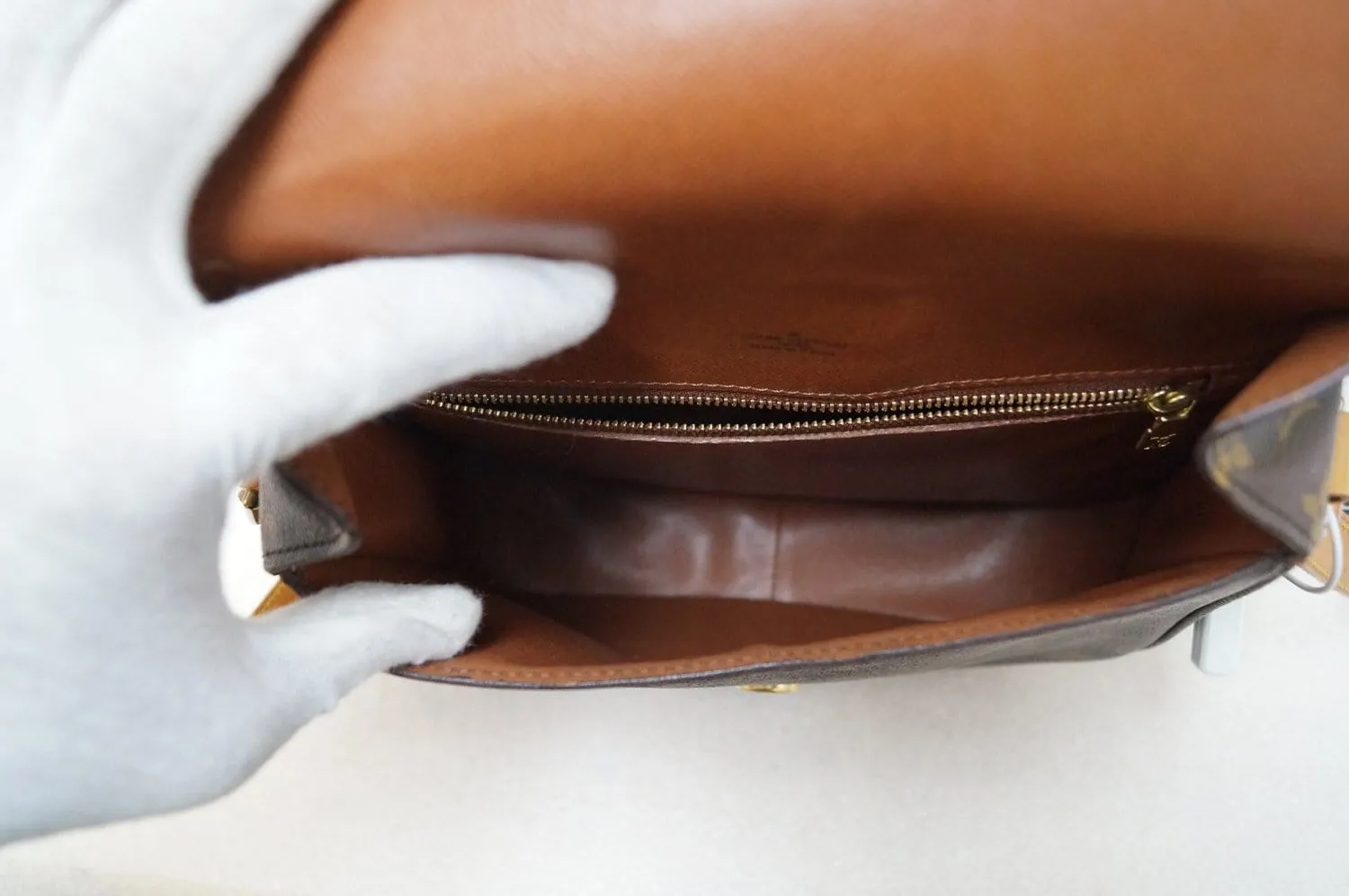 LOUIS VUITTON Monogram Saint Cloud GM Crossbody Bag