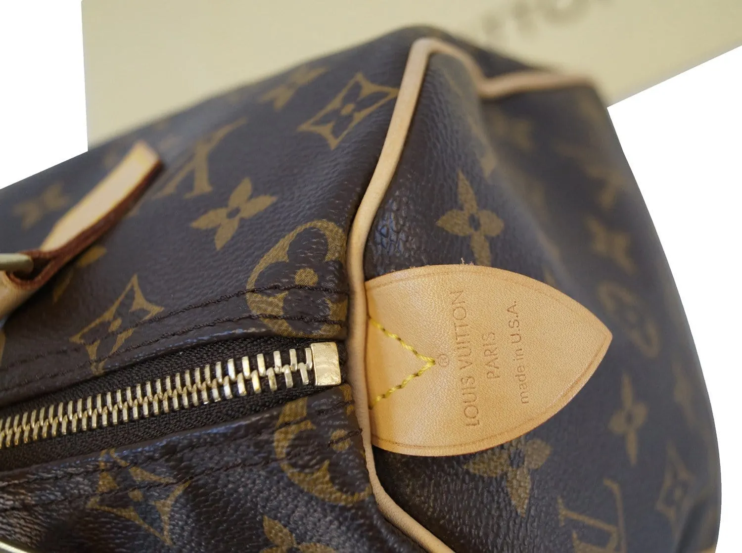 LOUIS VUITTON Monogram Speedy 25 HandBag