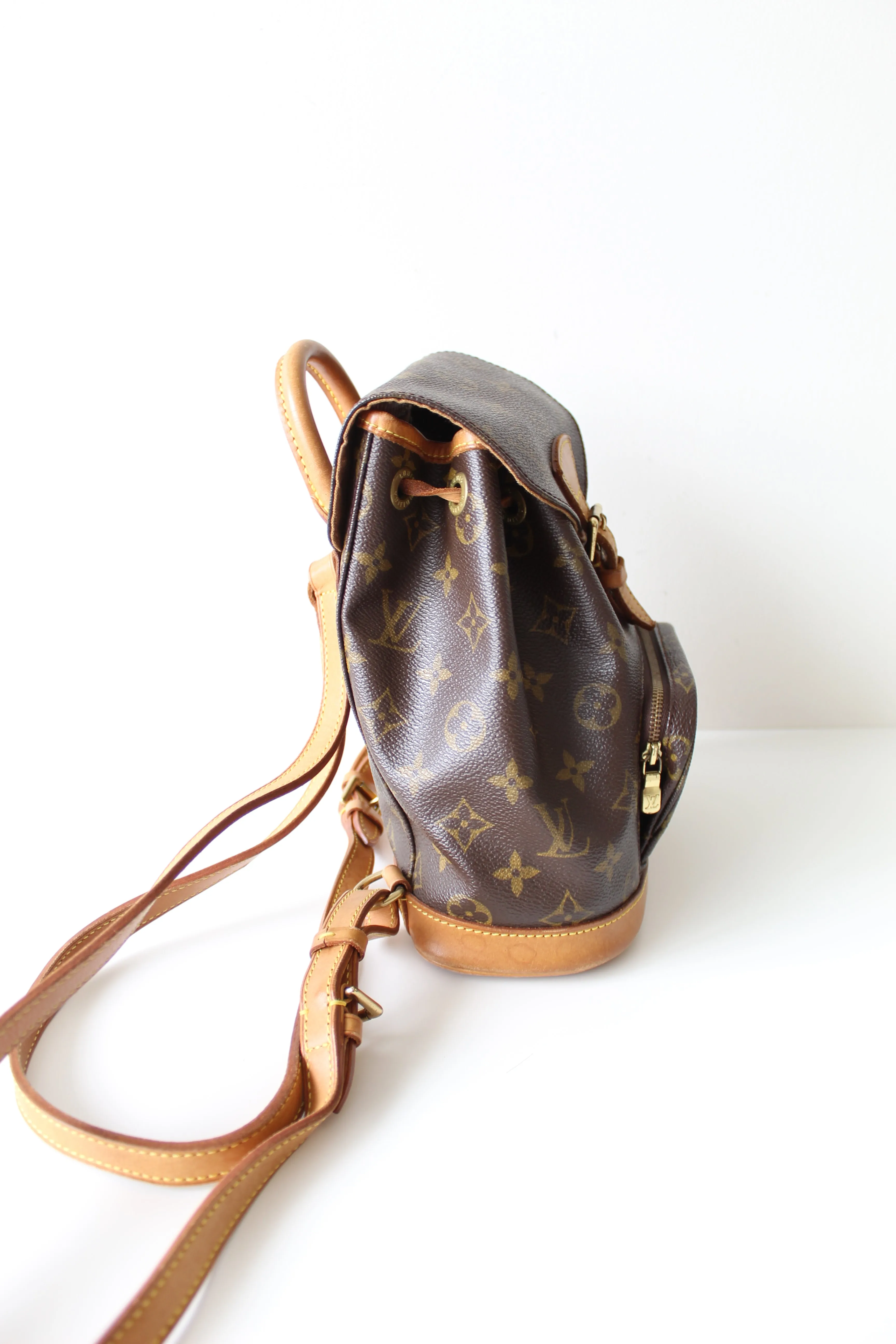 Louis Vuitton Montouris Mini
