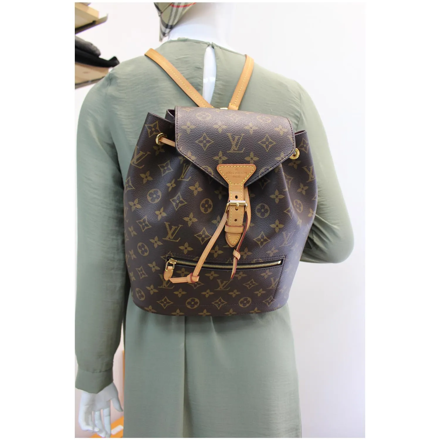 LOUIS VUITTON Montsouris NM Monogram Canvas Backpack Bag Brown