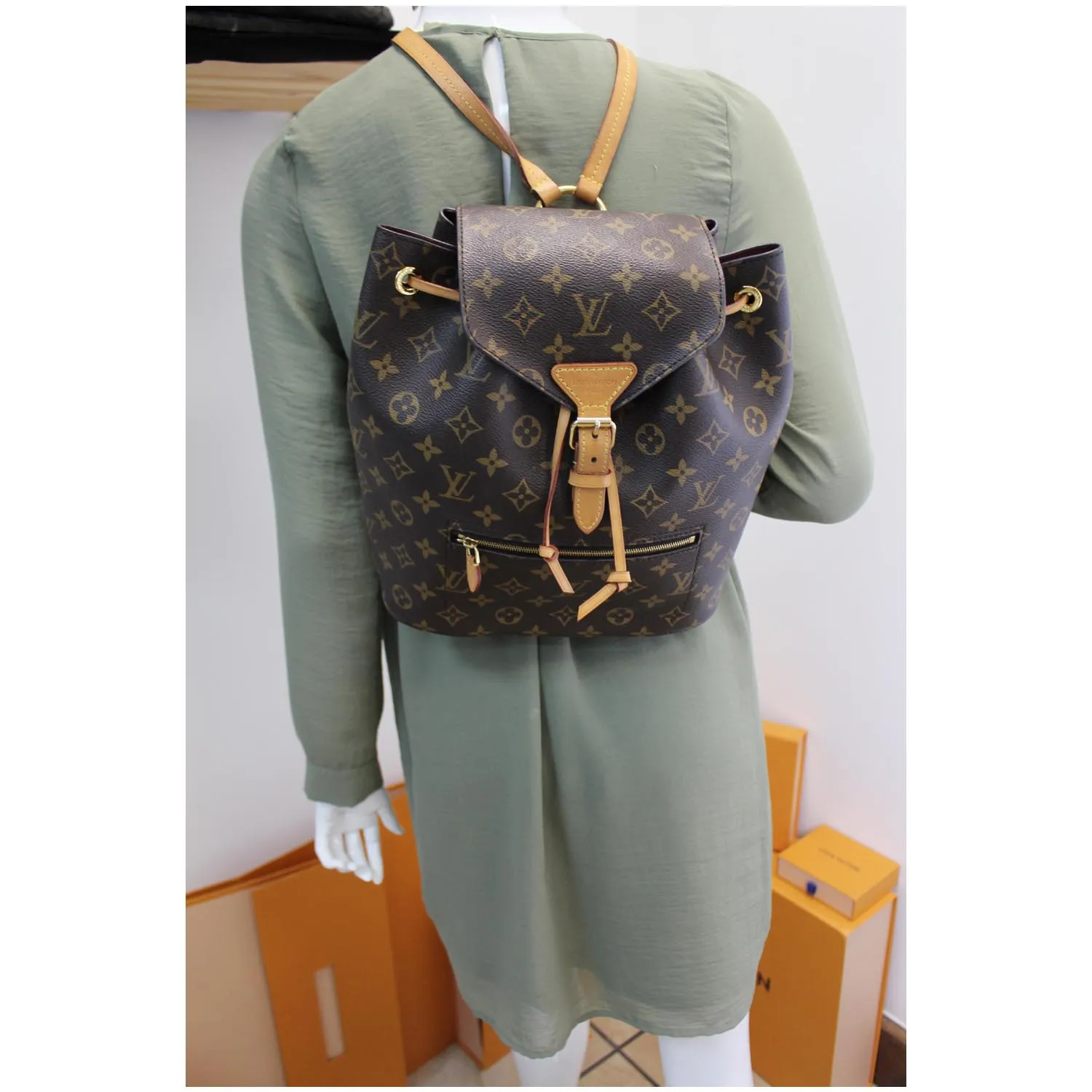 LOUIS VUITTON Montsouris NM Monogram Canvas Backpack Bag Brown