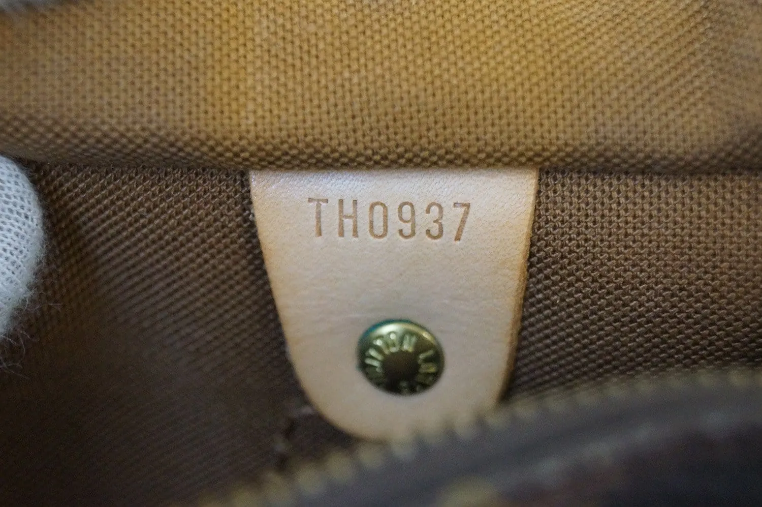 LOUIS VUITTON Speedy 25 Monogram Canvas City Handbag