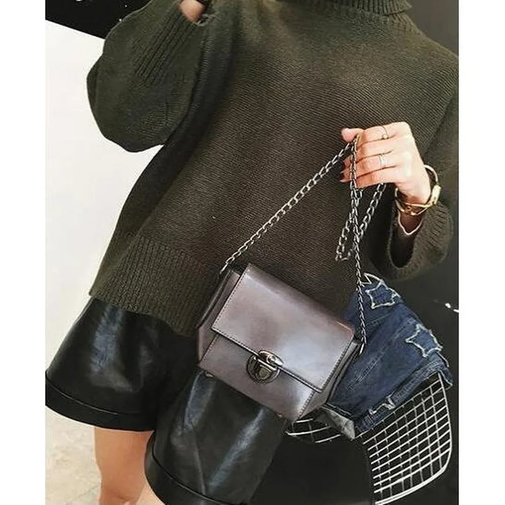 <bold>Crossbody / Shoulder Bag <br>Vegan-Leather