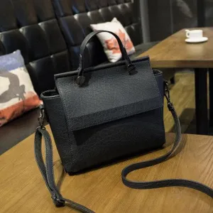<bold>Messenger / Crossbody Bag  <br>Vegan-Leather