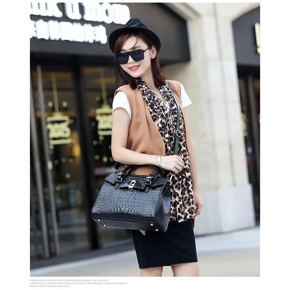 <bold>Top-Handle / Crossbody Bag <br>Genuine-Leather