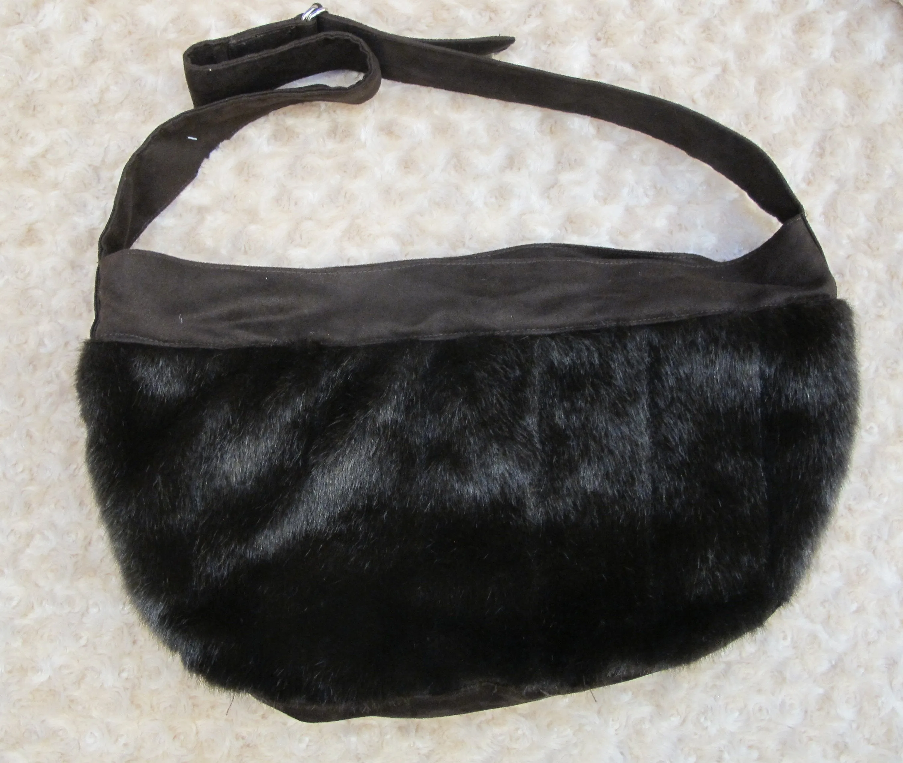 Microsuede Sling Carrier - Fur