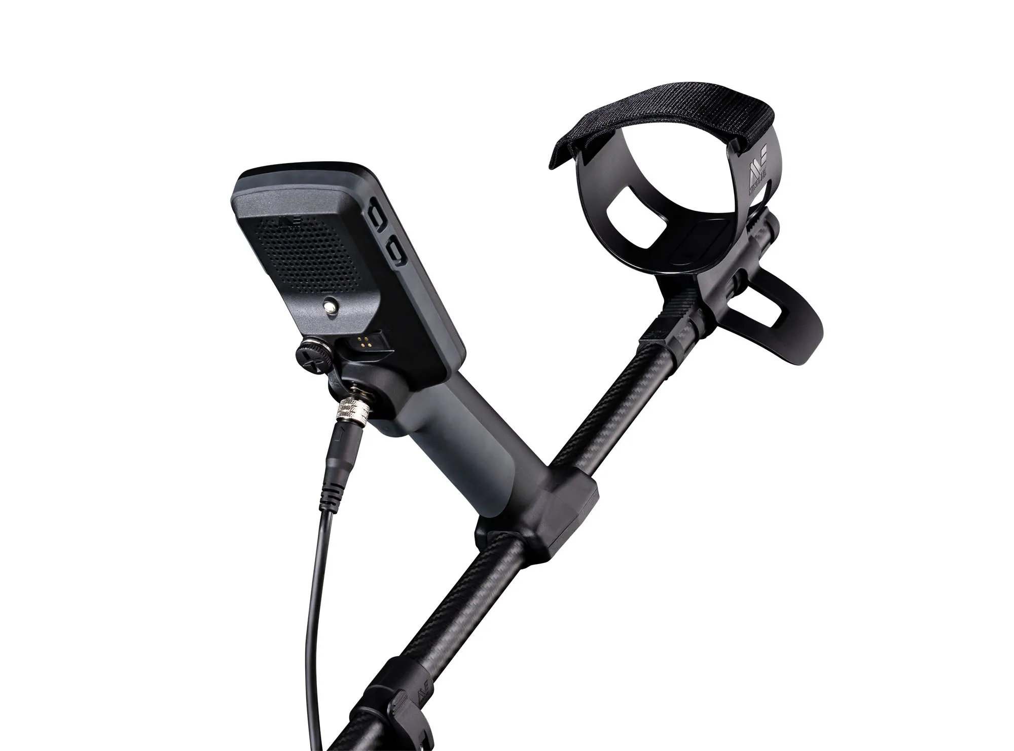 Minelab EQUINOX 900 Multi-IQ Metal Detector with Carry Bag and FREE Pro-Find 40