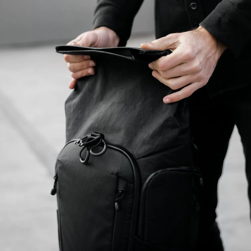Modern Dayfarer Active Sling Pack (16L)