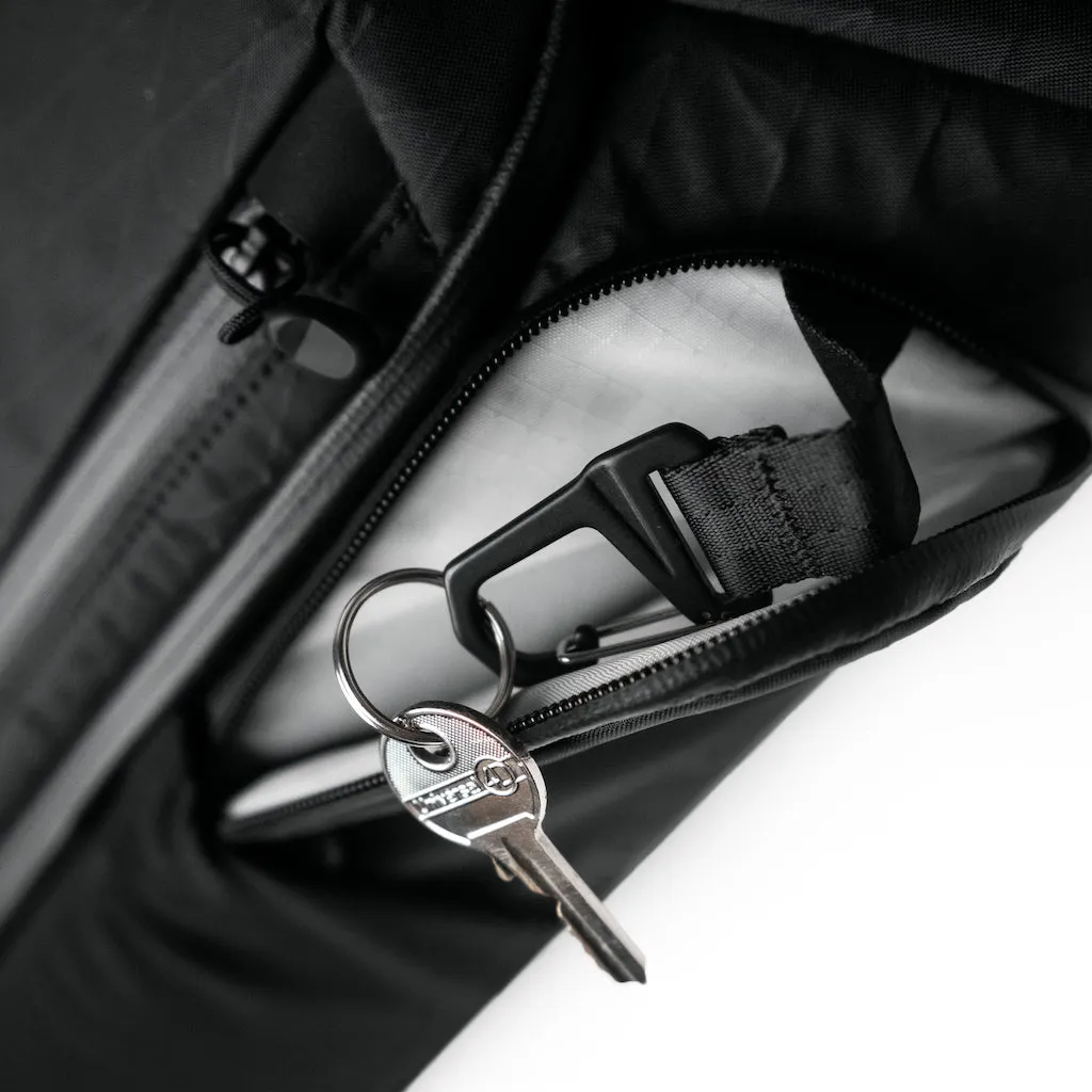 Modern Dayfarer Active Sling Pack (16L)