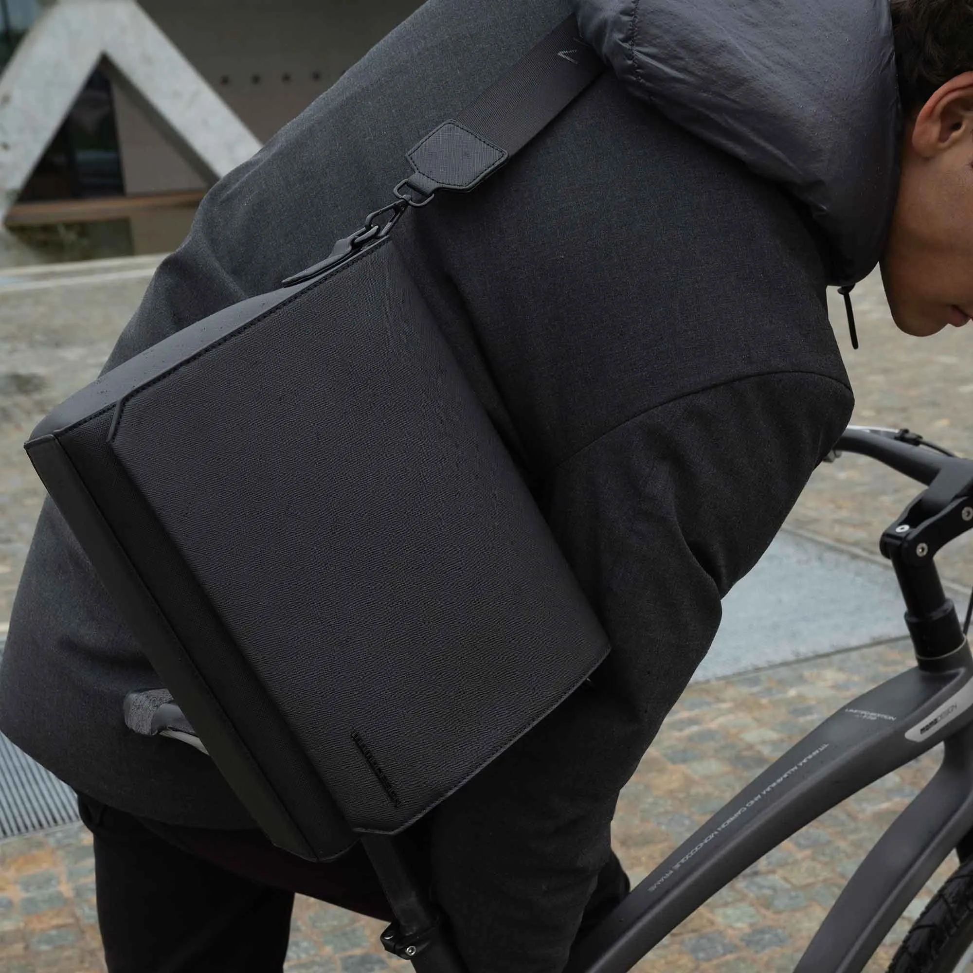 Momodesign Borsa messenger work saffiano nera