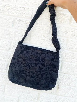 MOVE AWAY HANDBAG-BLACK
