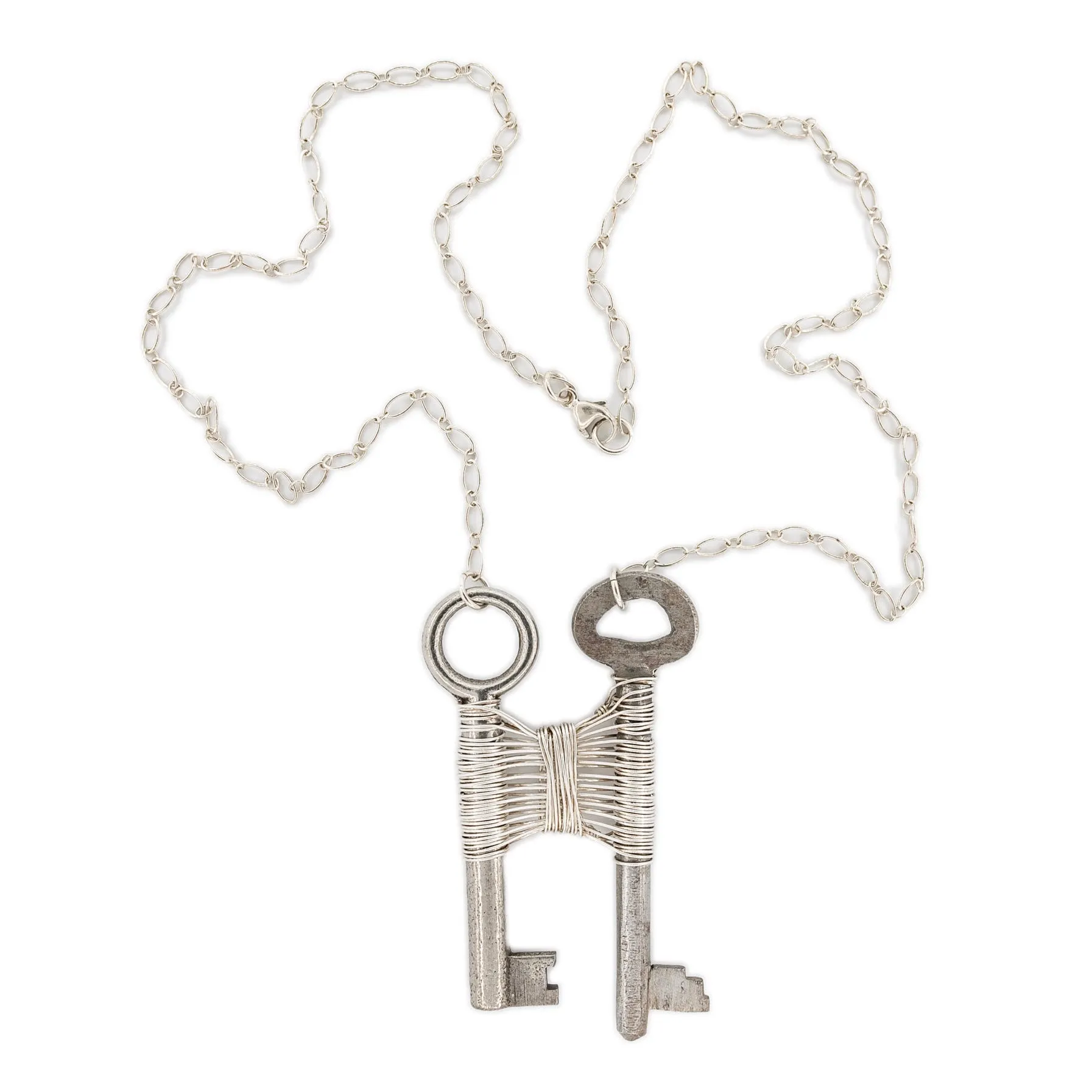 Nikolia - Exoskeleton - Skeleton Key Woven Silver Necklace