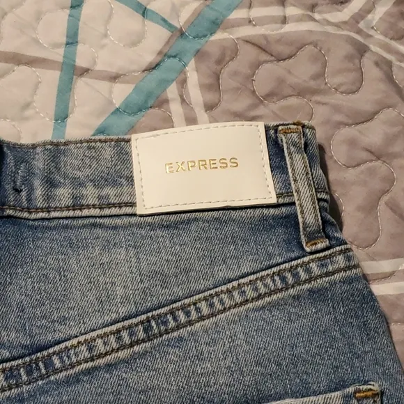 NWT super high rise Bermuda Express shorts