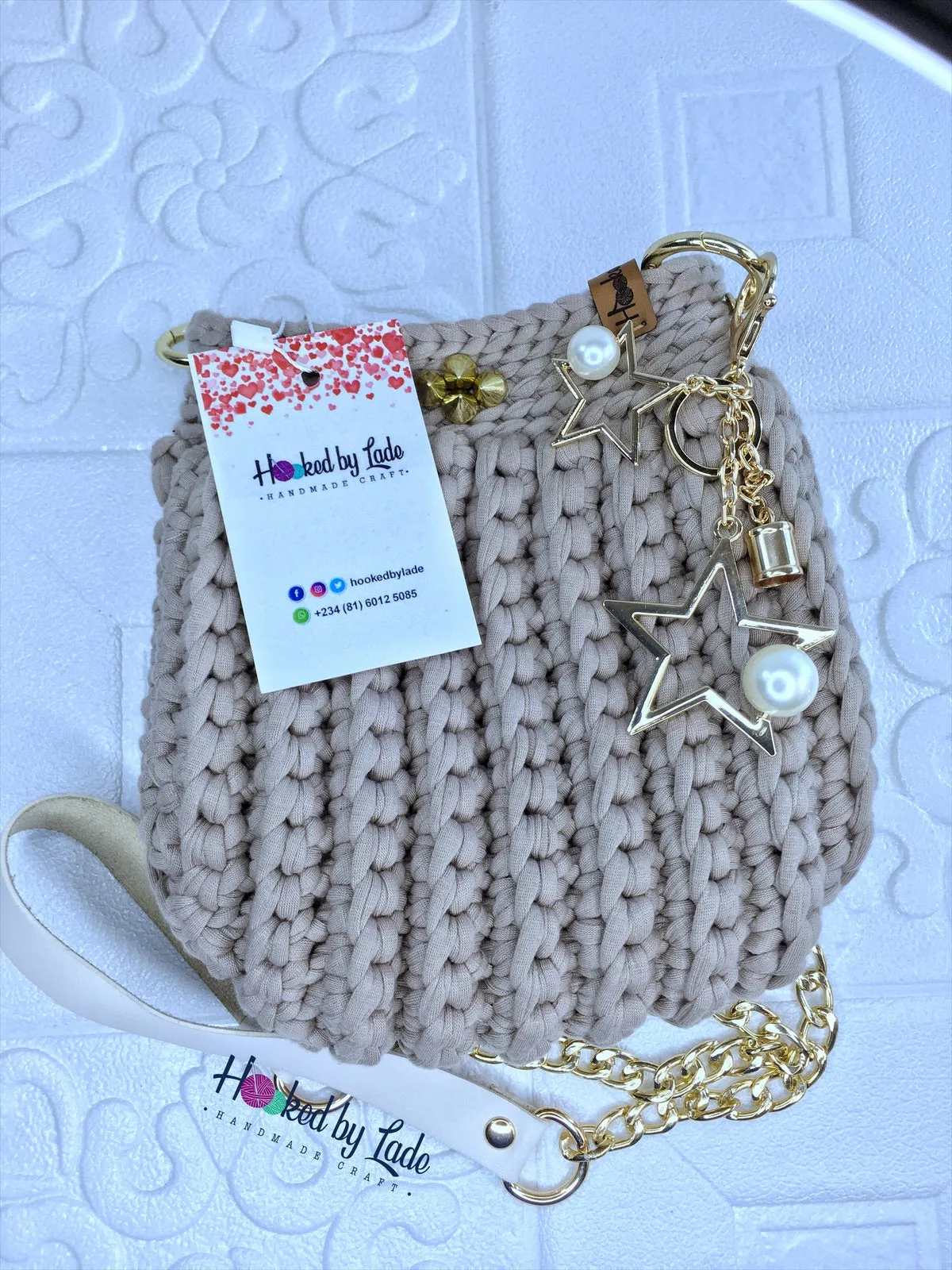 'Omo-T' sling bag