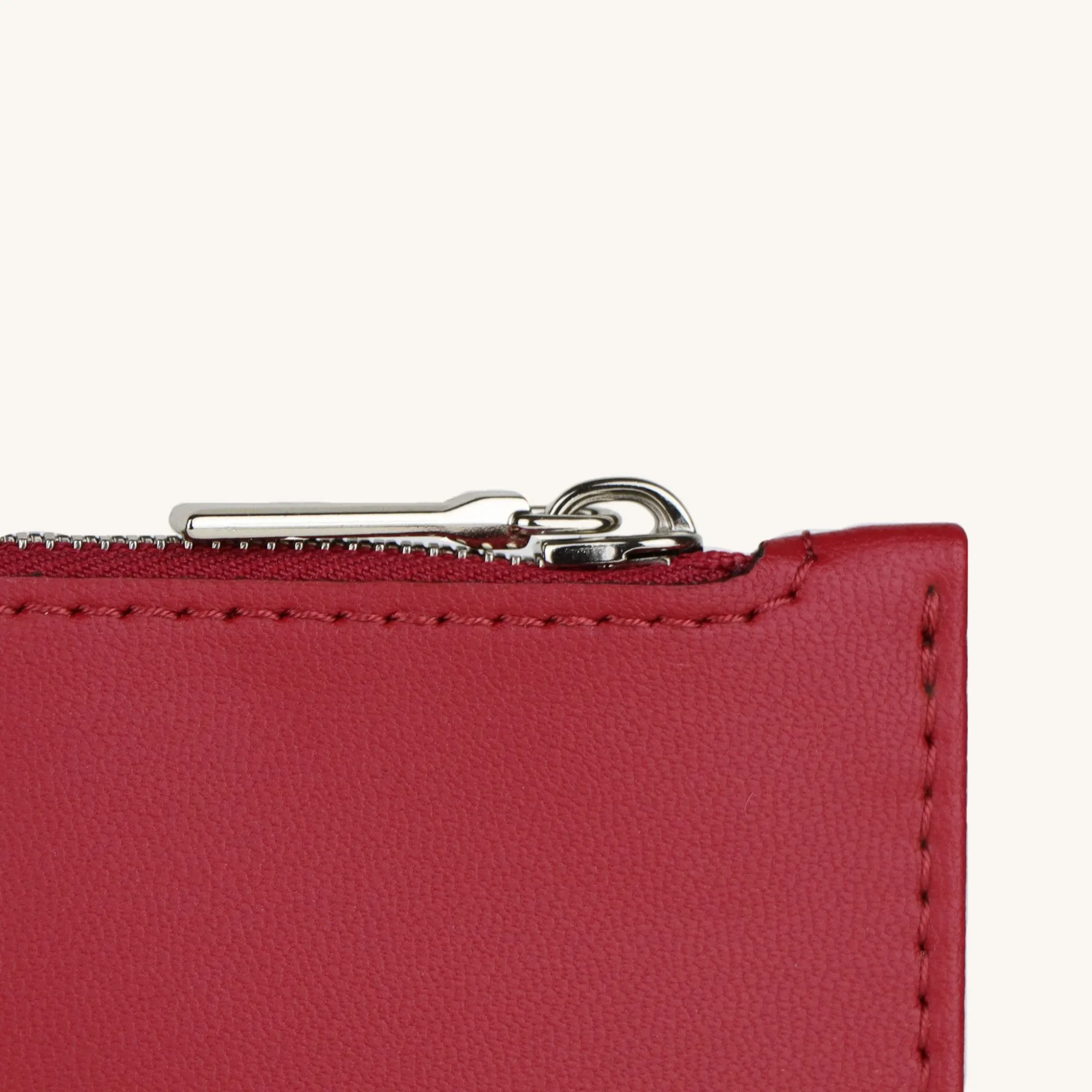 Ora Mini Vegan Grape Leather Zip Pouch | Red