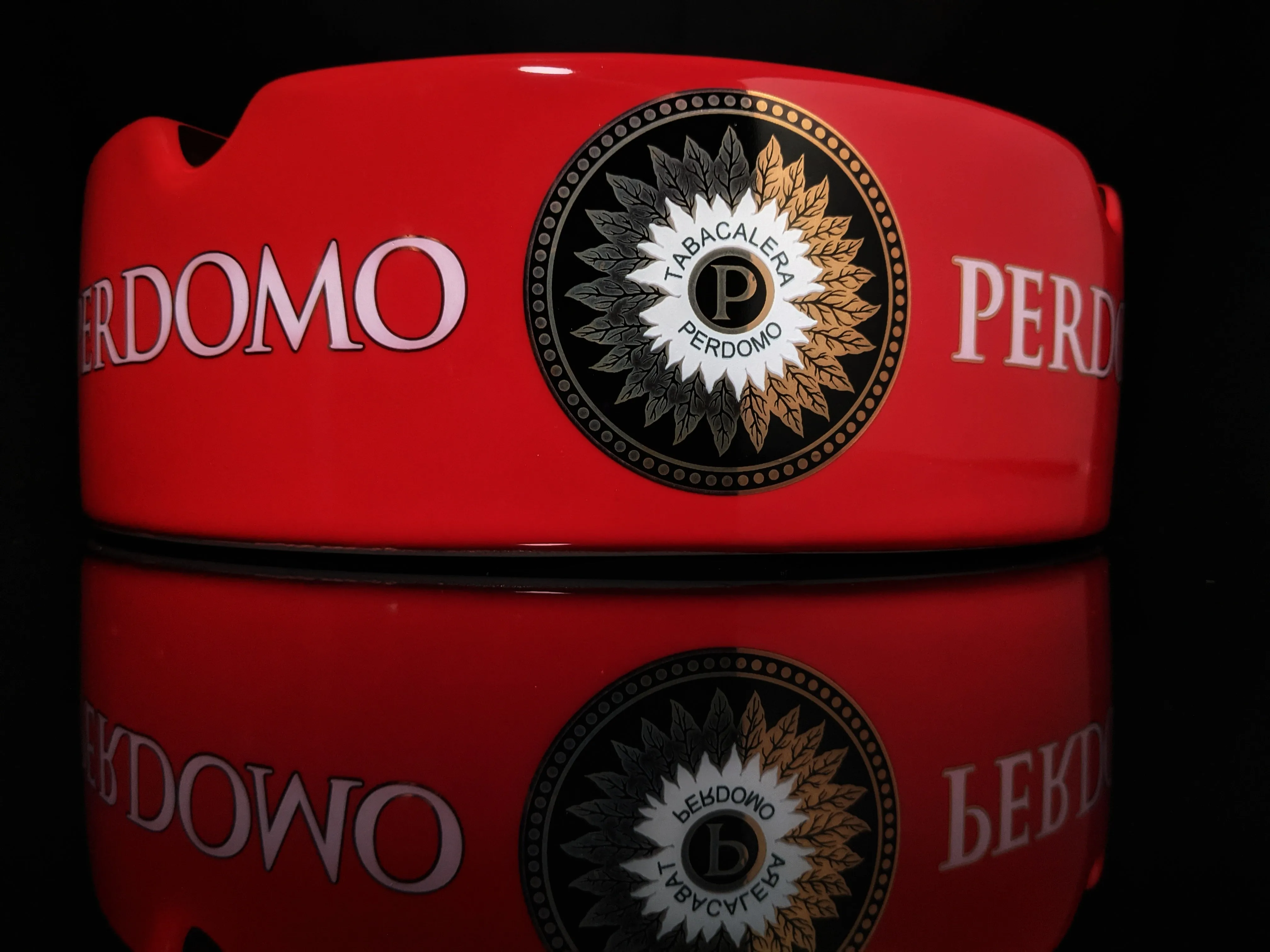 Perdomo Red and Gold  large ceramic ashtray 9" diameter NIB