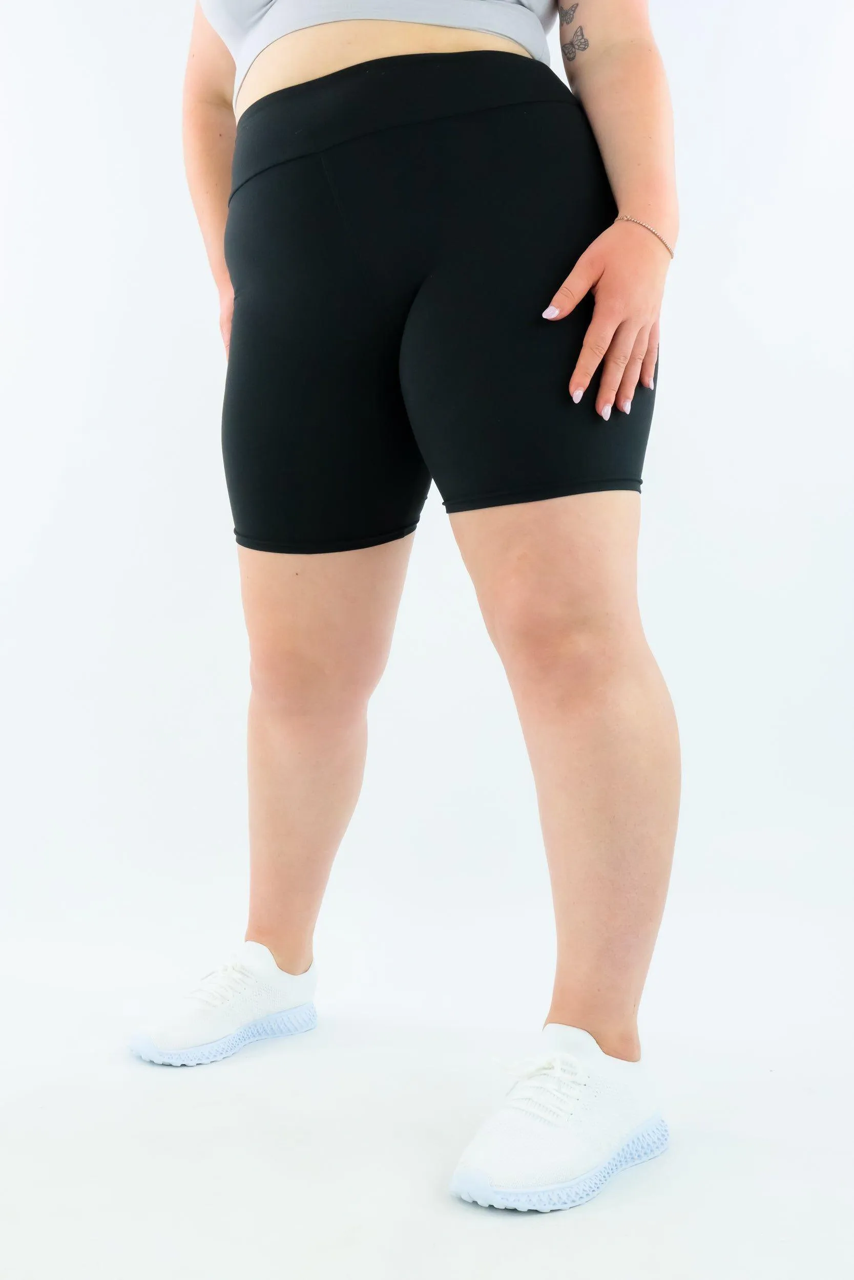 Plain Black - Casual - Mid Shorts