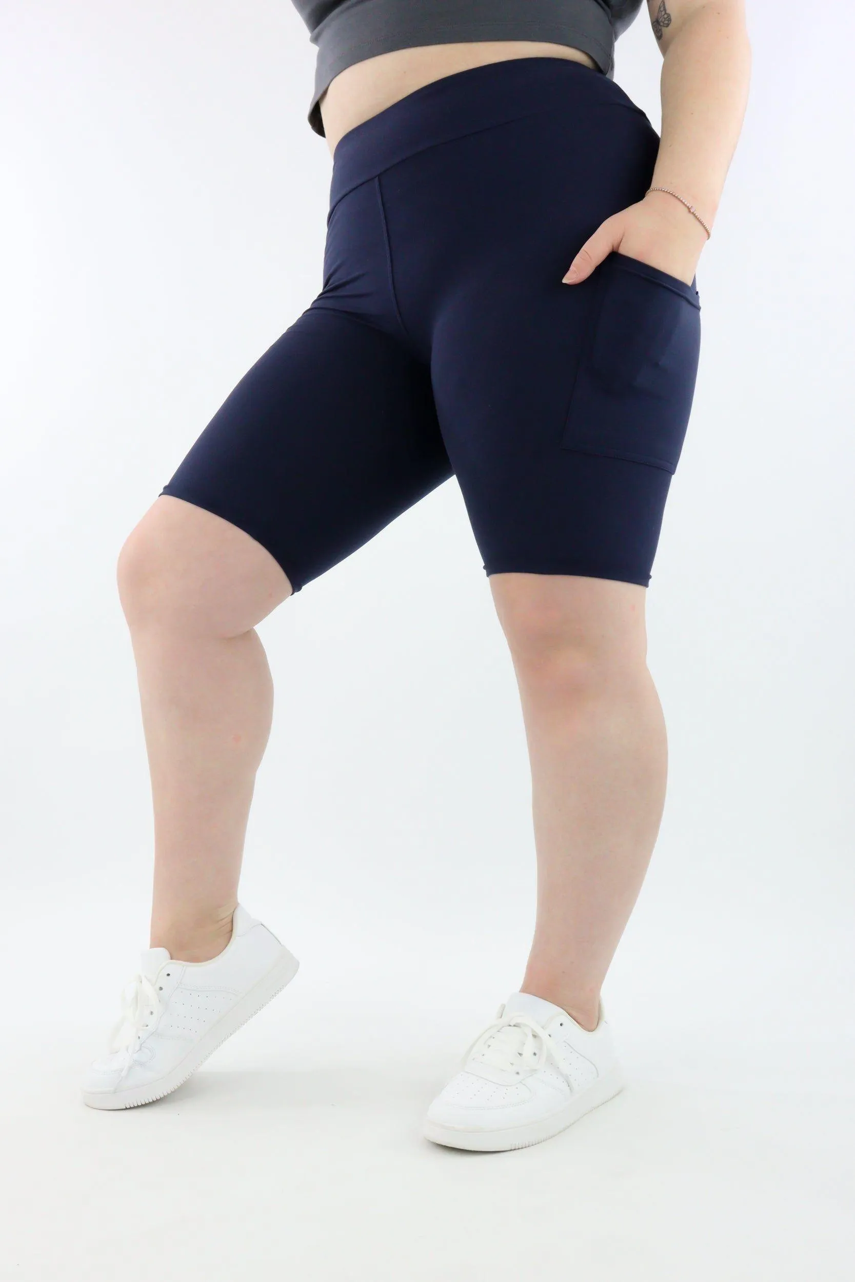 Plain Navy - Casual - Long Shorts - Pockets