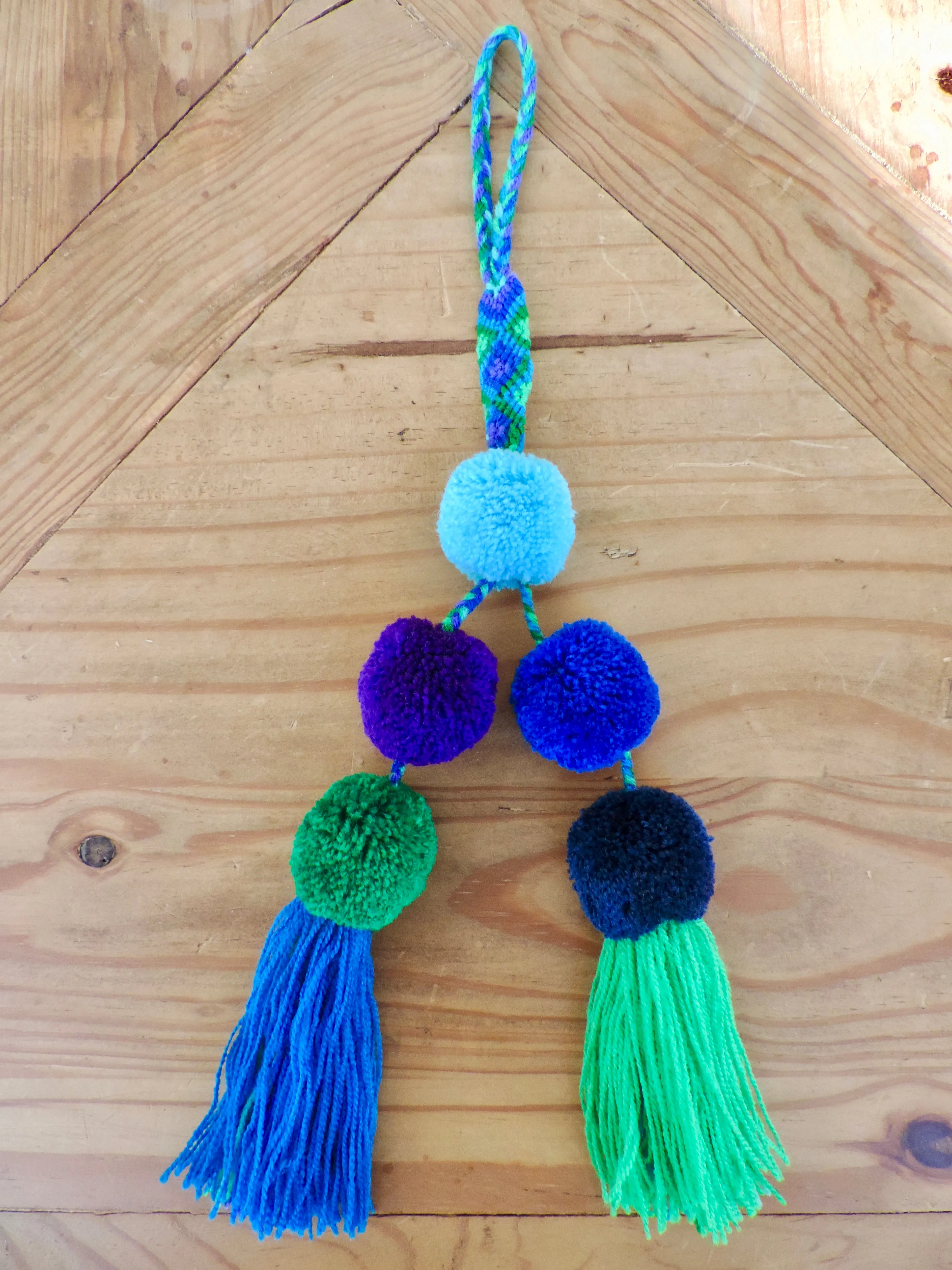 Pom-Pom Tassel No. 1917