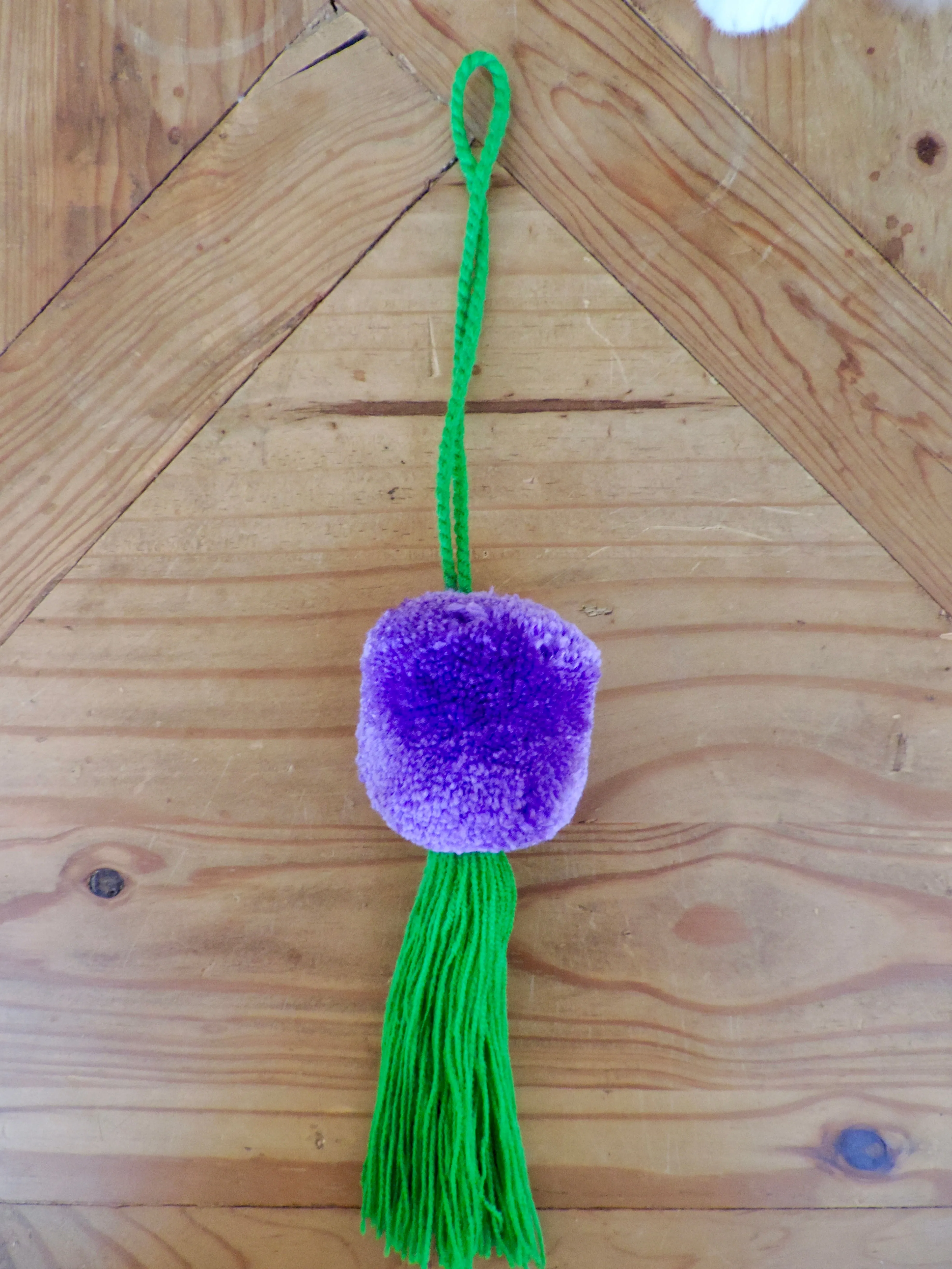 Pom-Pom Tassel No. 1920