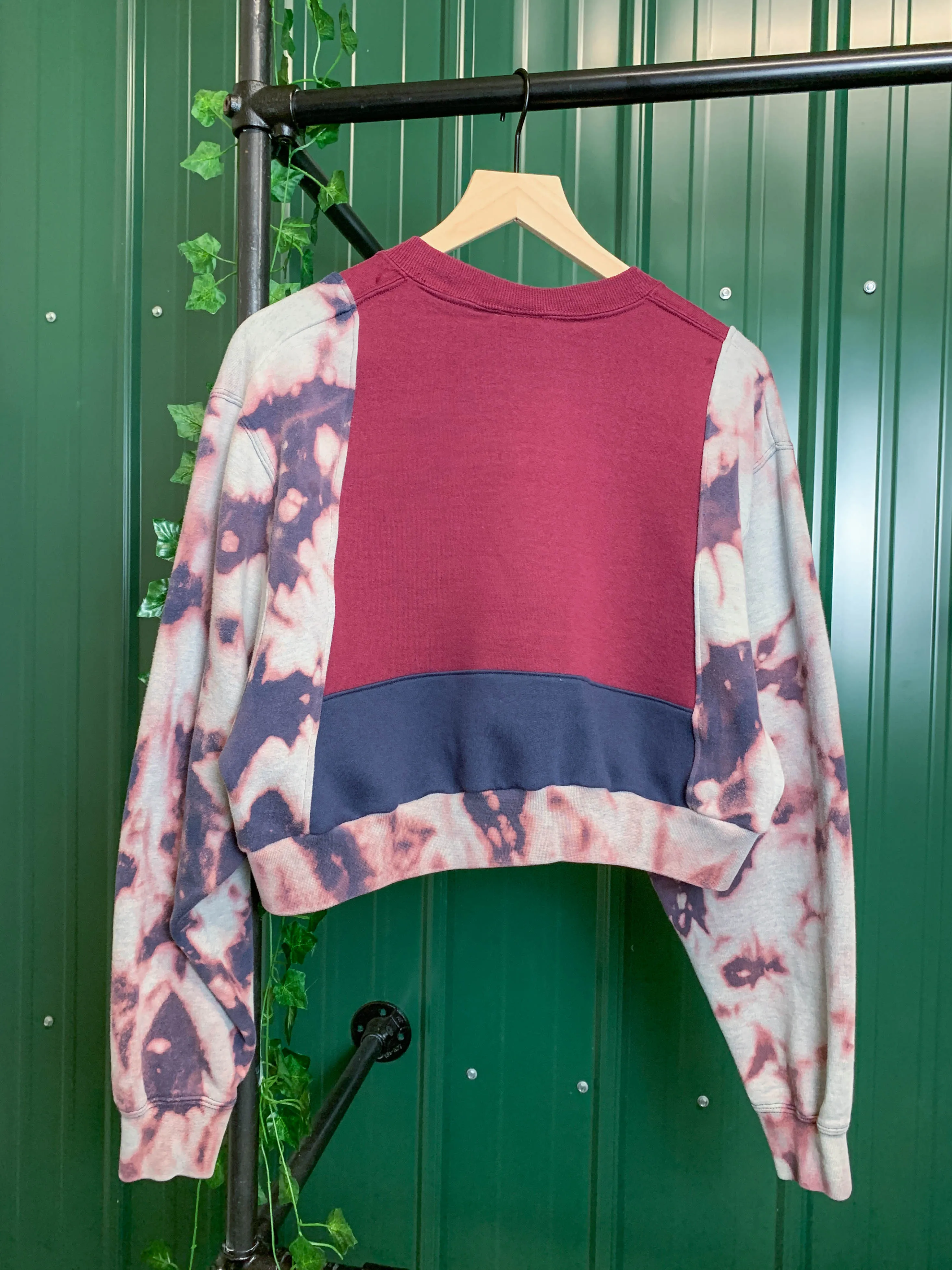 "1 of 1" Nike Patchwork Crumble Crop Sweater (M/L)