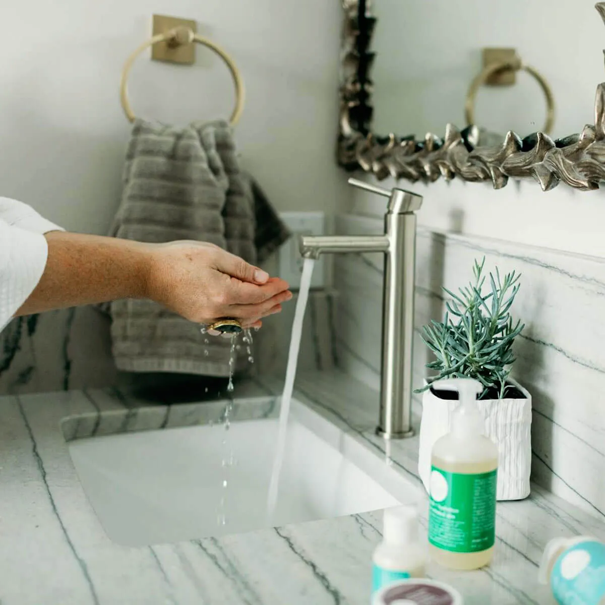 relief | wash & hydration for irritated skin