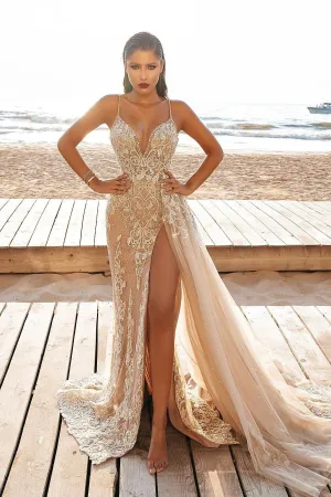 Sexy Spaghetti-Straps Mermaid Lace Evening Gowns With Slit
